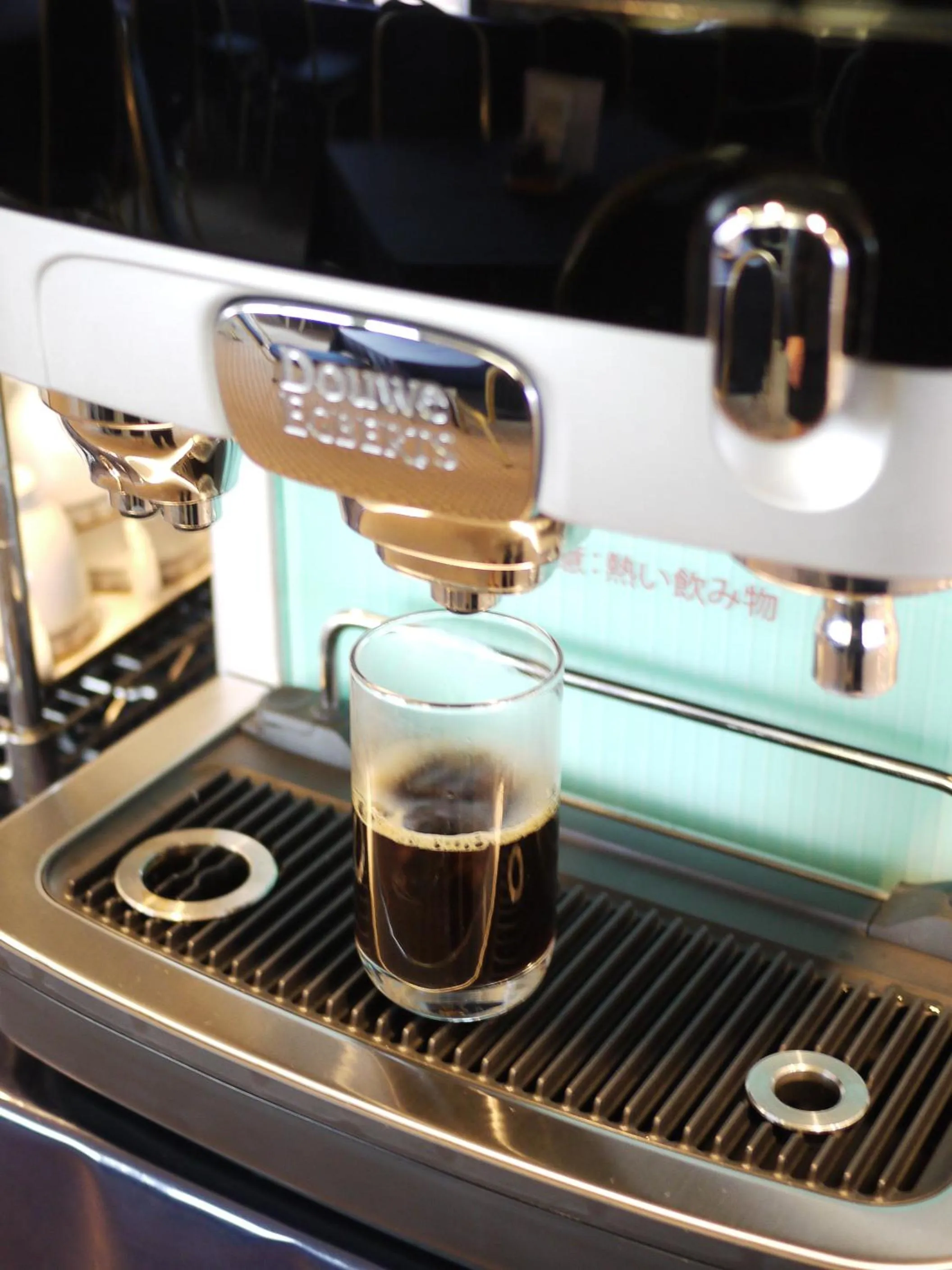 Coffee/tea facilities in Hotel Sunroute Aomori
