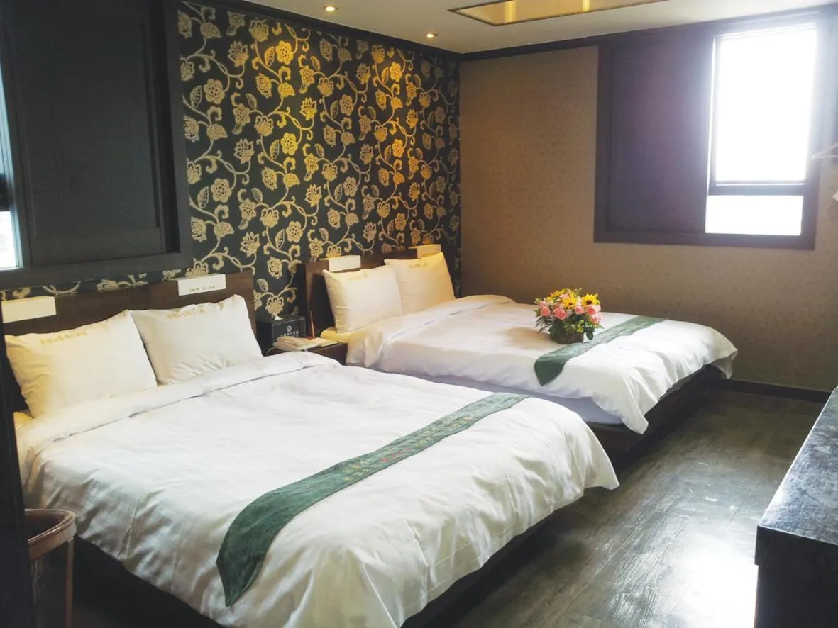 Photo of the whole room, Bed in Suncheon Nobless Hotel