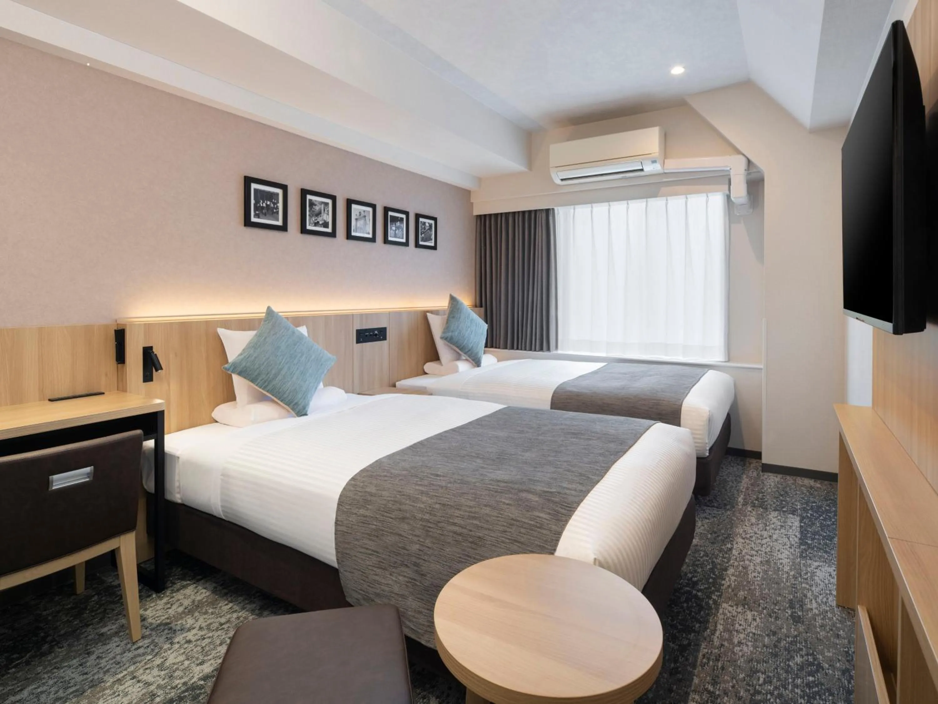 Photo of the whole room, Bed in FLEXSTAY INN Iidabashi