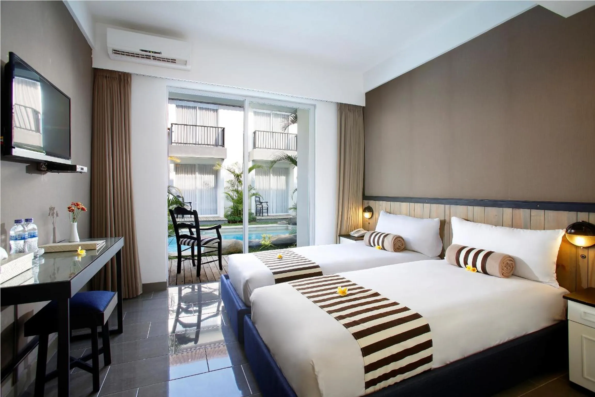 Balcony/Terrace, Bed in 7 Bidadari Hotel Seminyak