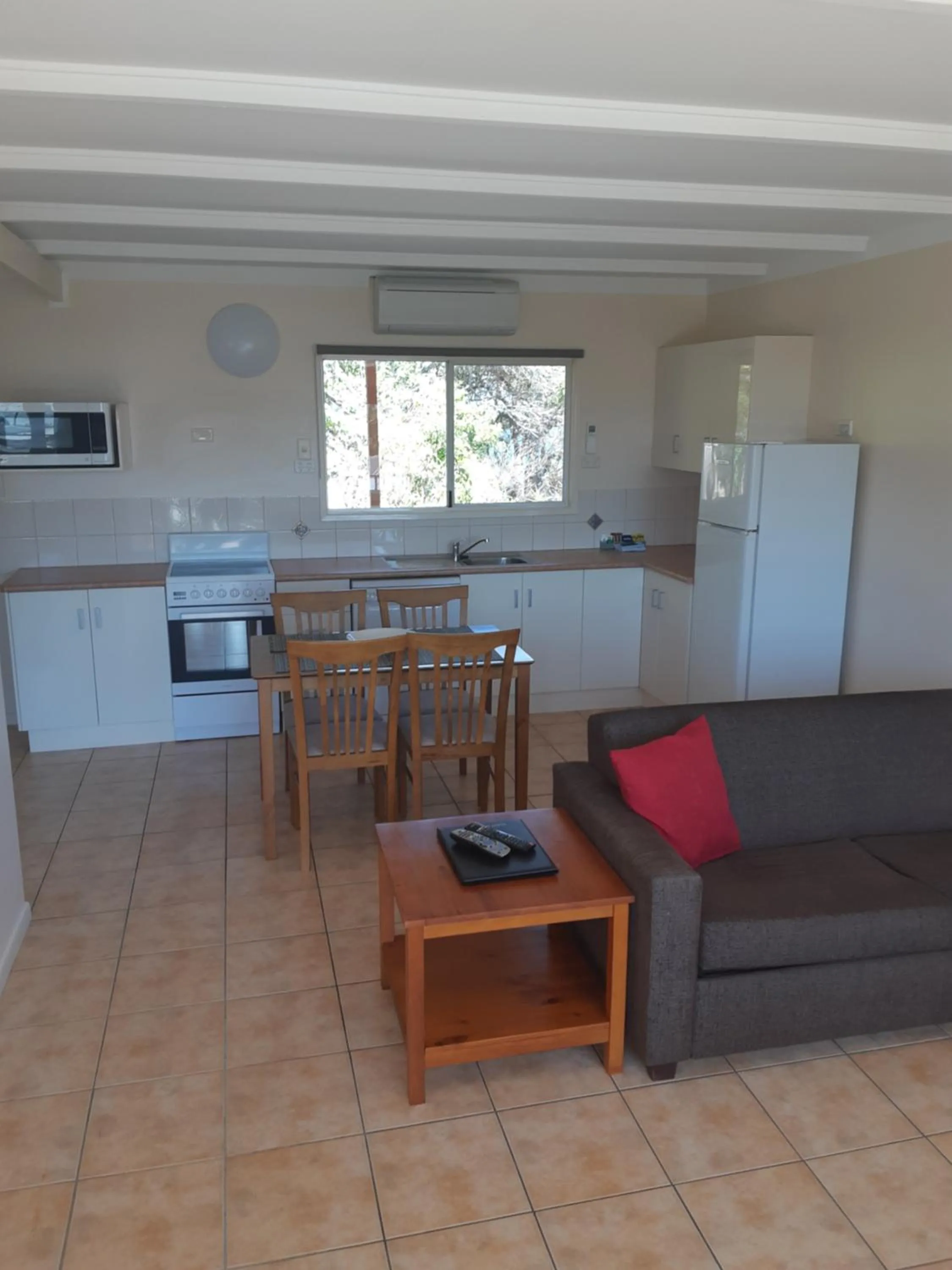 Kitchen or kitchenette in Whitsunday Sands Resort
