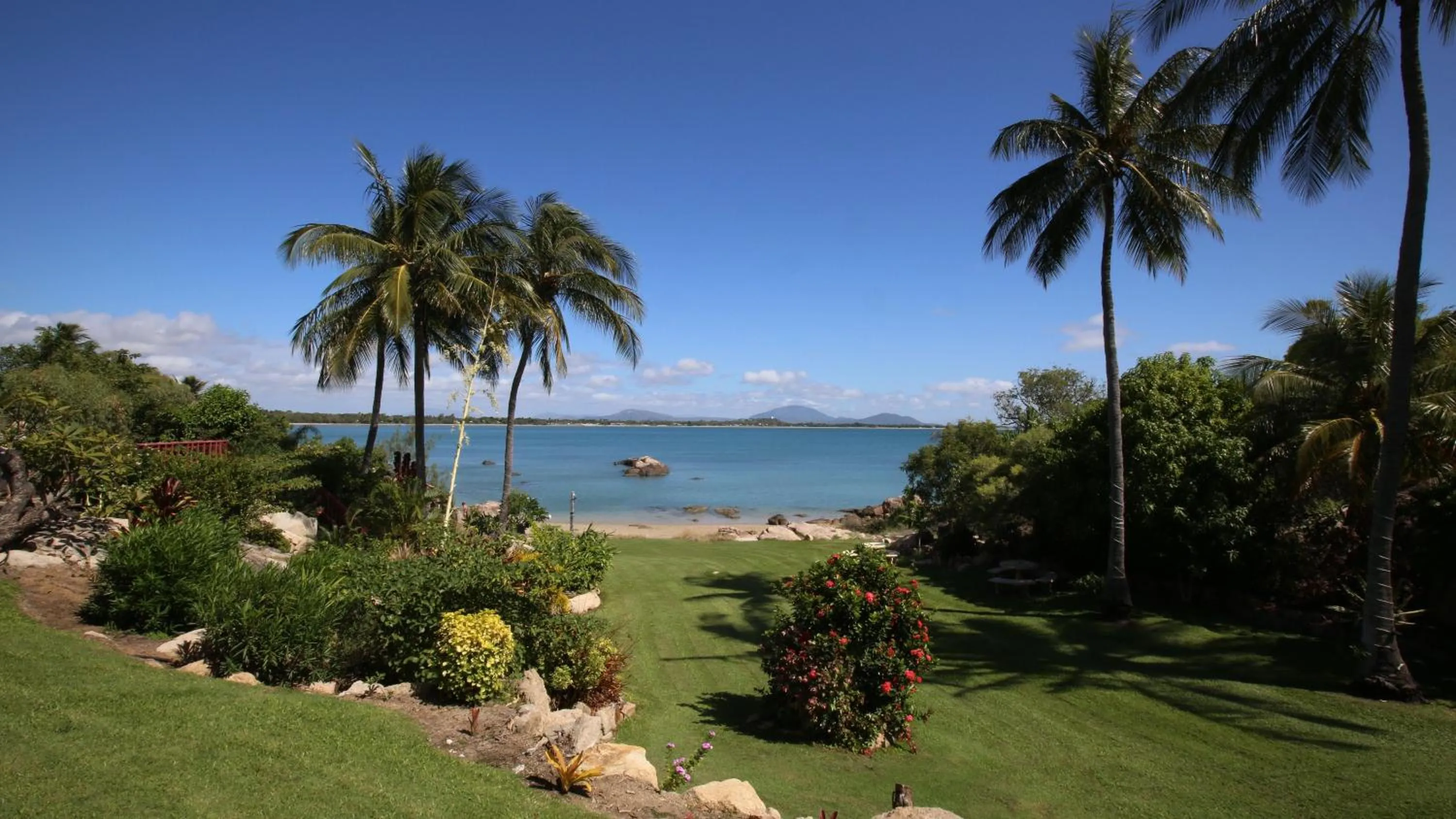 Beach in Whitsunday Sands Resort