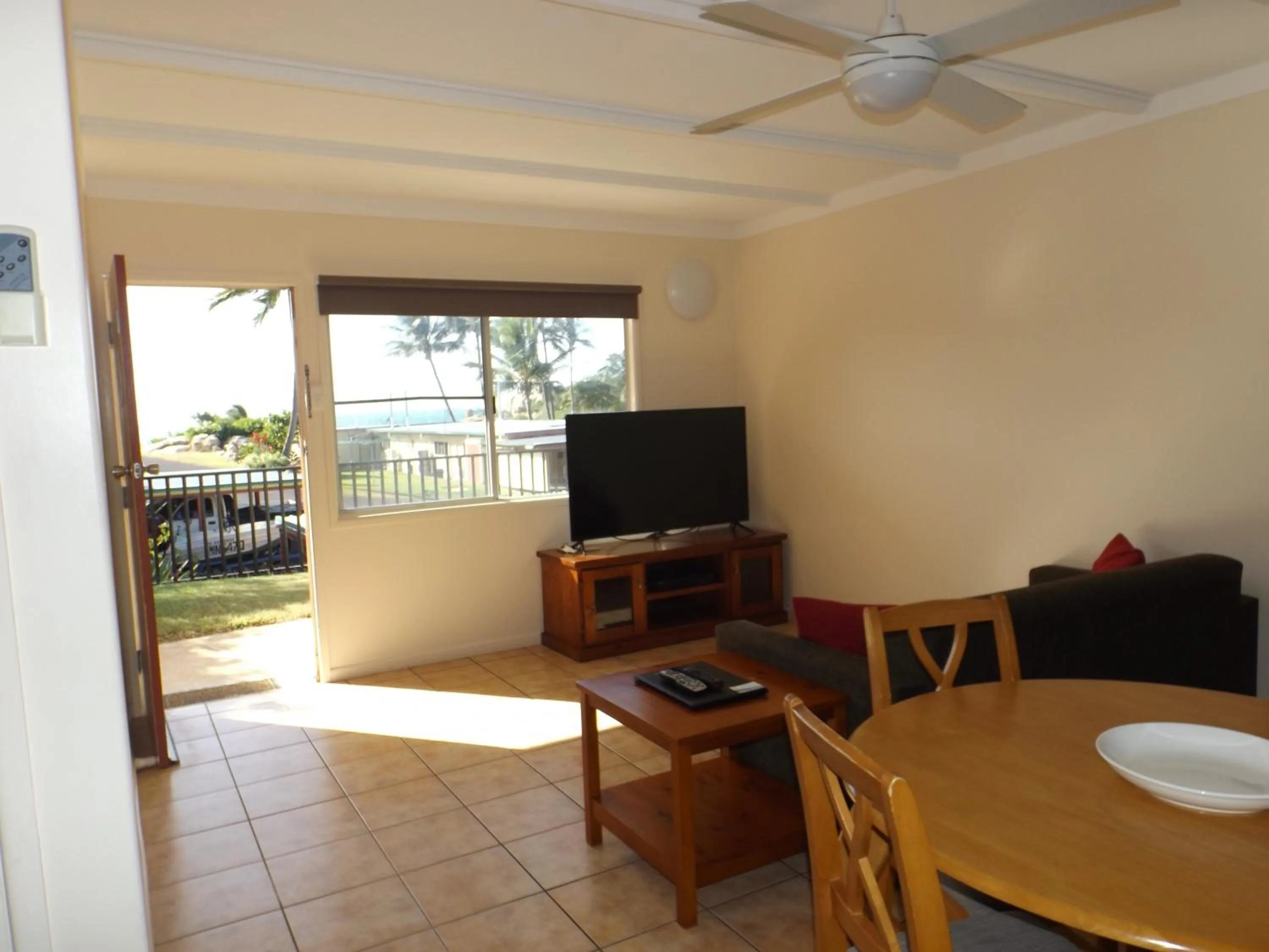 TV and multimedia in Whitsunday Sands Resort