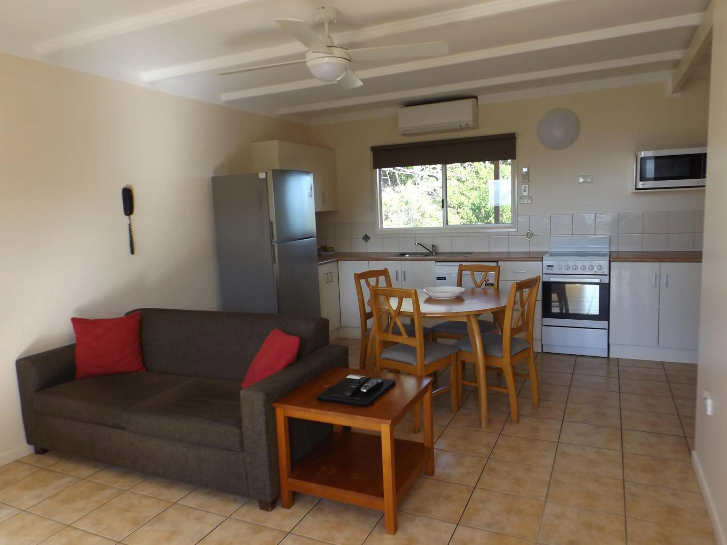 Kitchen or kitchenette in Whitsunday Sands Resort