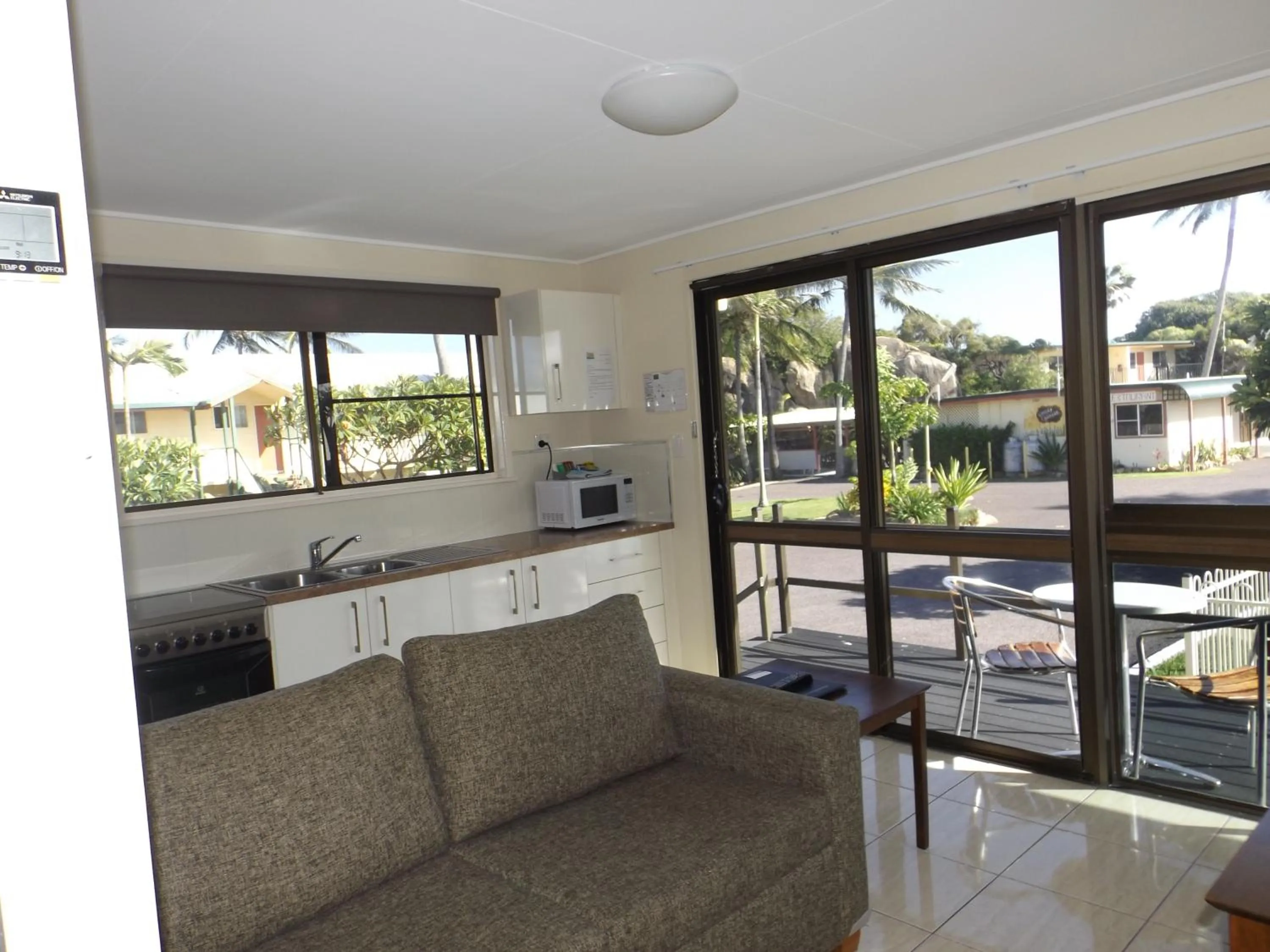 Kitchen or kitchenette in Whitsunday Sands Resort