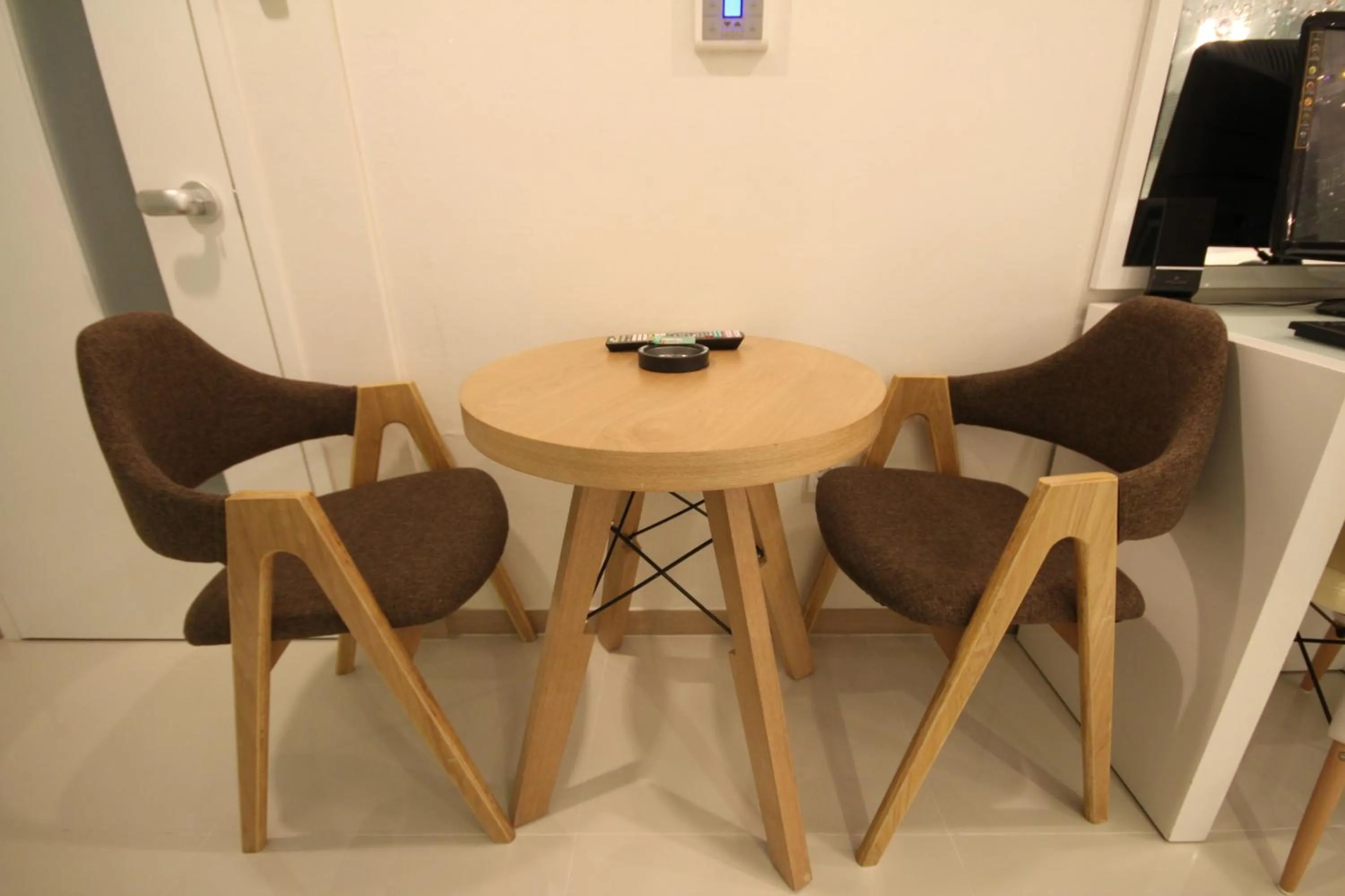 Coffee/tea facilities, Dining Area in Boutique Hotel Aria Nampo