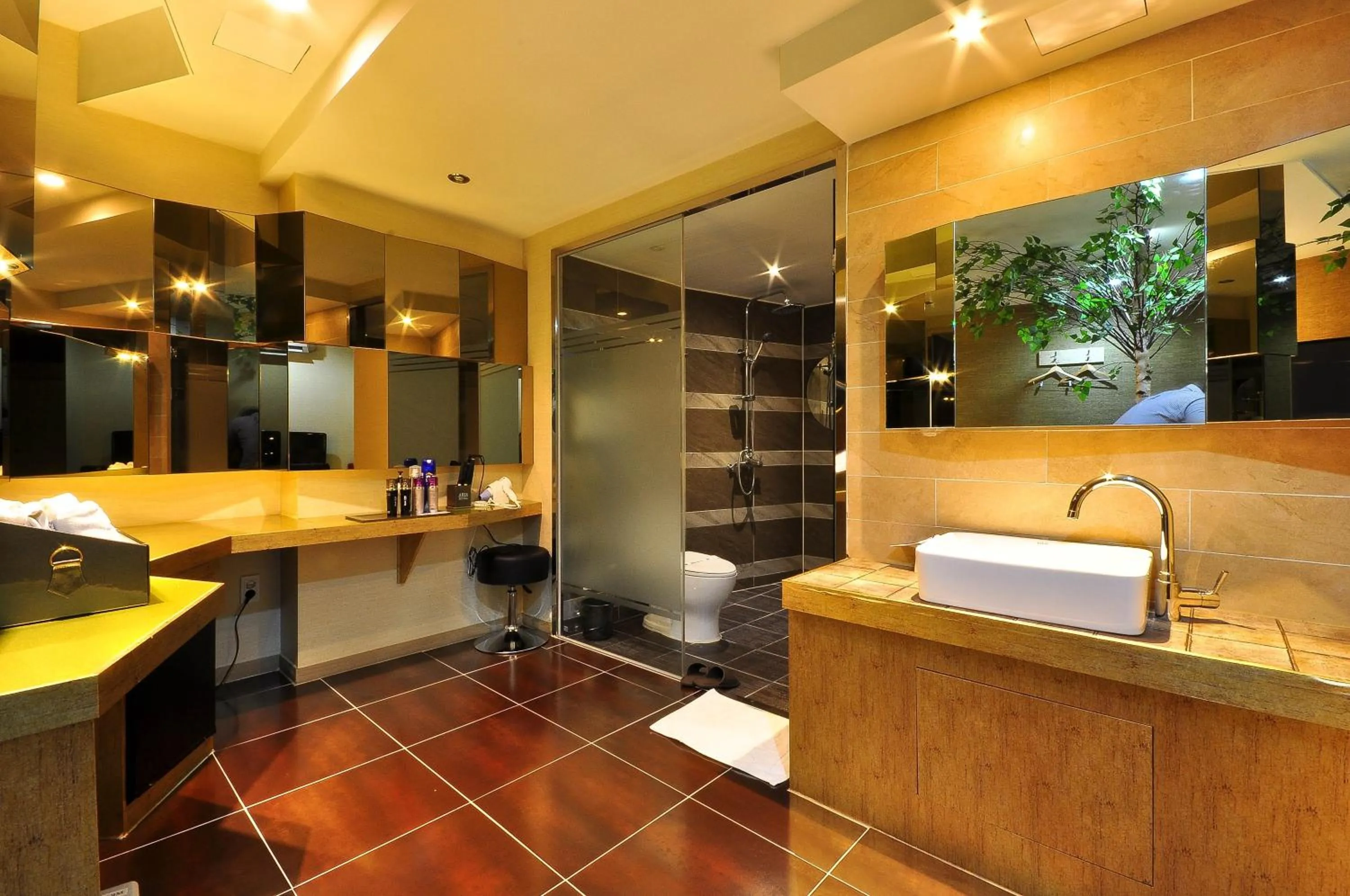 Shower, Bathroom in Boutique Hotel Aria Nampo