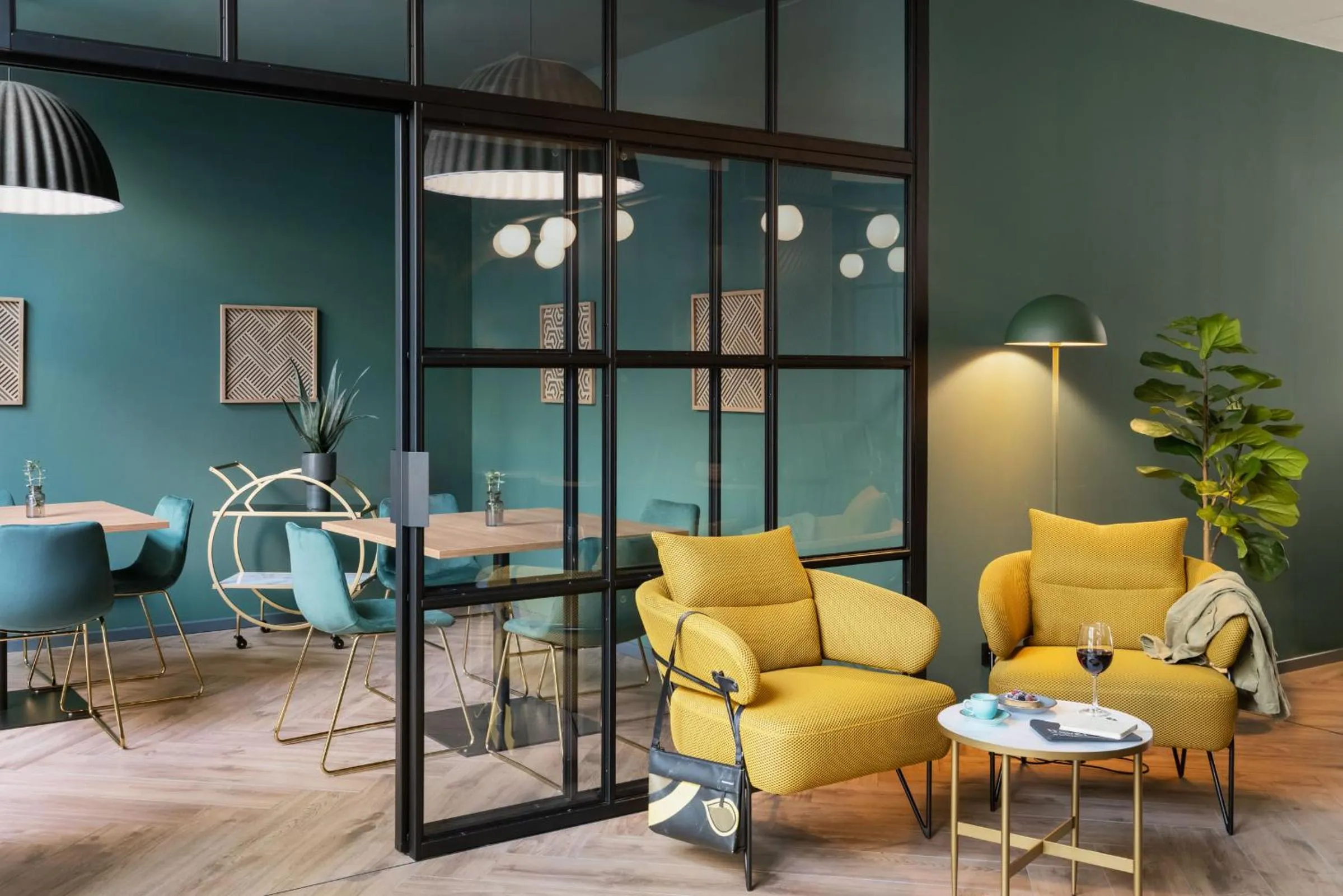 Restaurant/places to eat in Stay KooooK Leipzig City - Online Check In