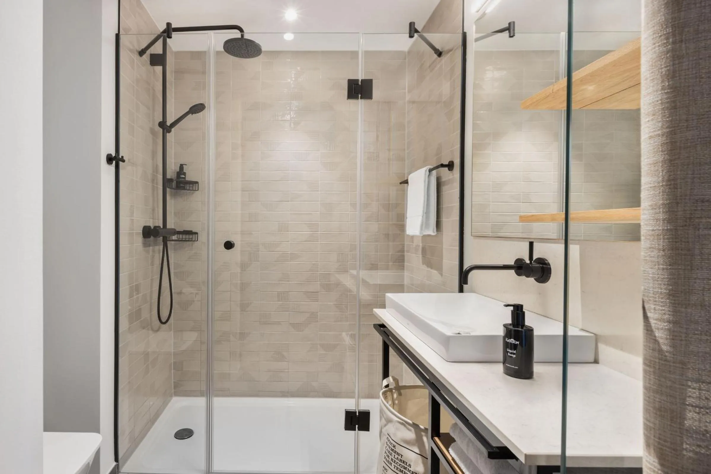 Bathroom in Stay KooooK Leipzig City - Online Check In