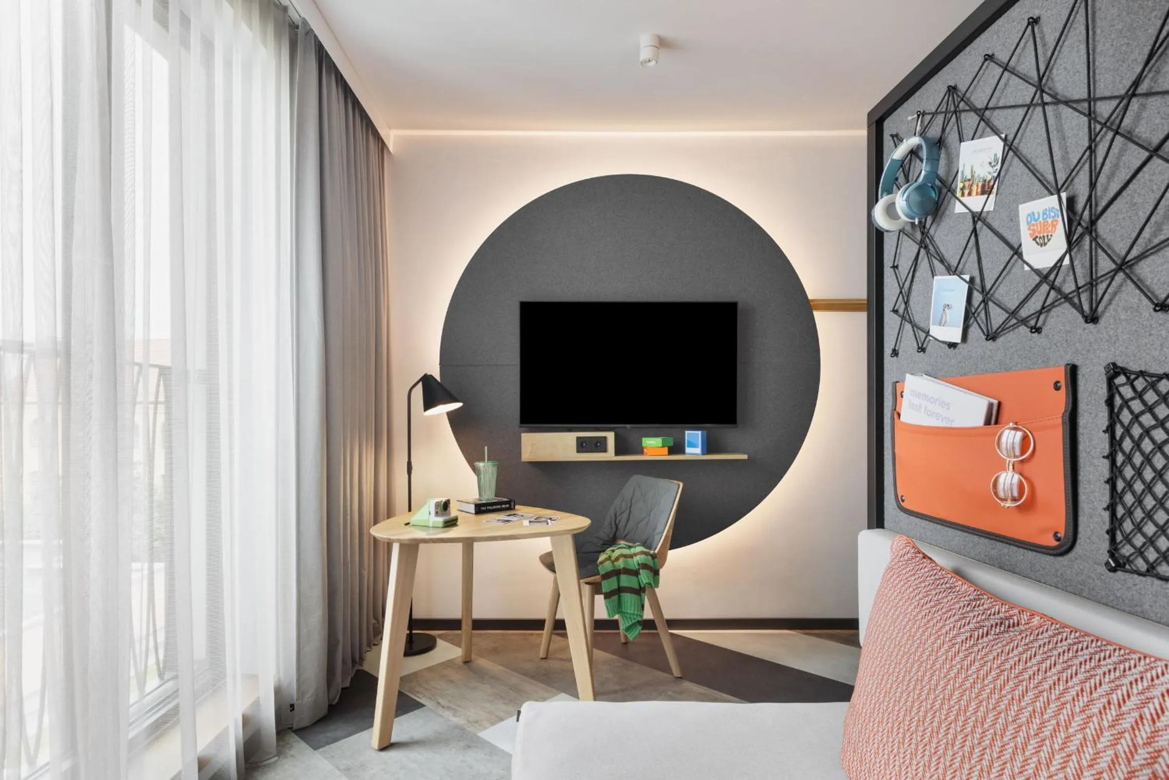 Photo of the whole room in Stay KooooK Leipzig City - Online Check In