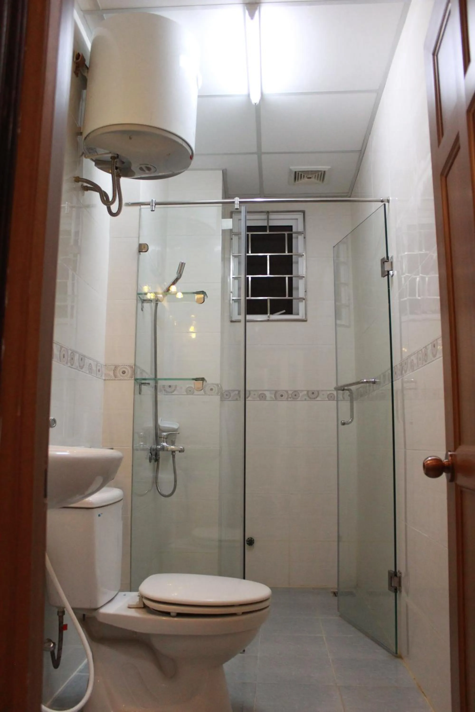 Bathroom in Thanh Long Da Lat Hotel