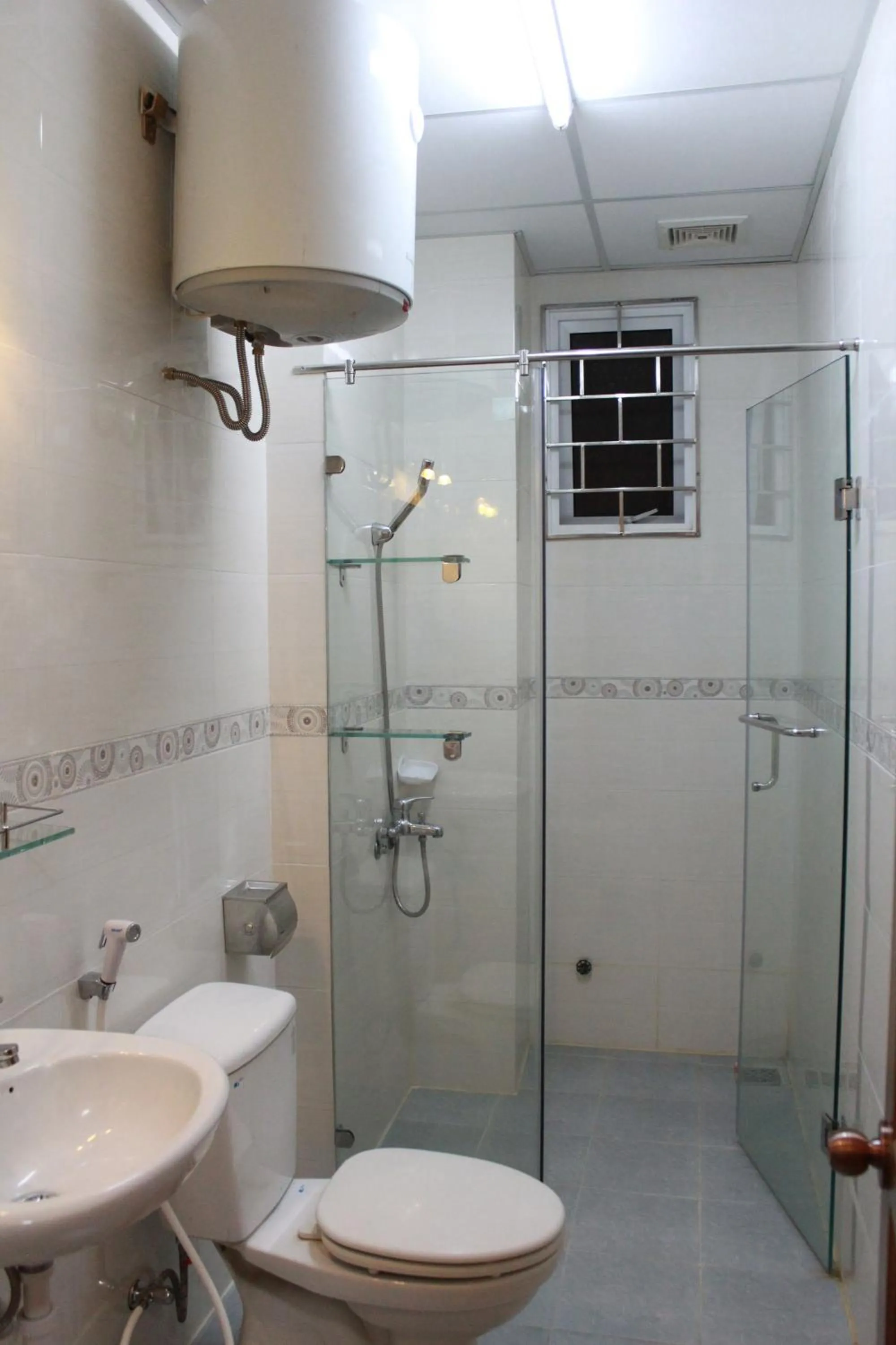 Bathroom in Thanh Long Da Lat Hotel