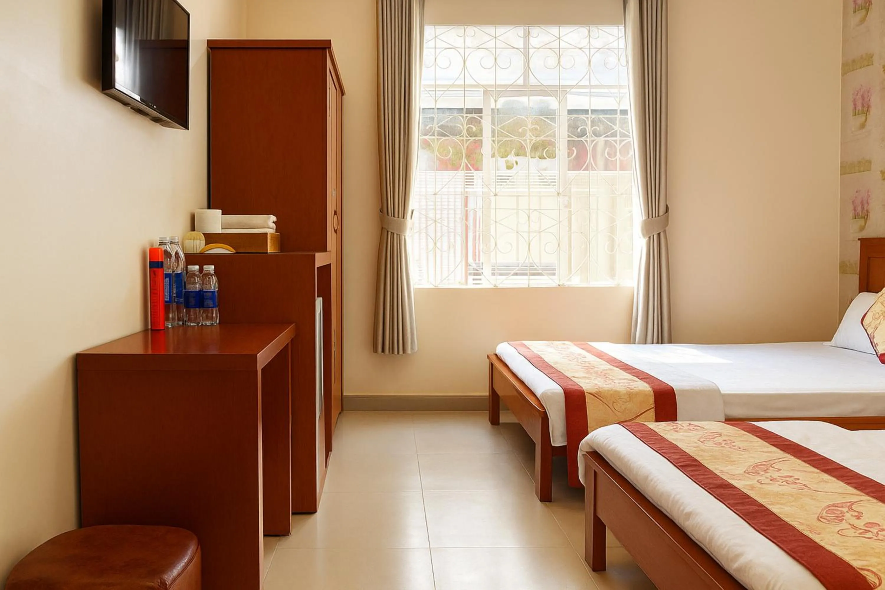 Bed in Thanh Long Da Lat Hotel