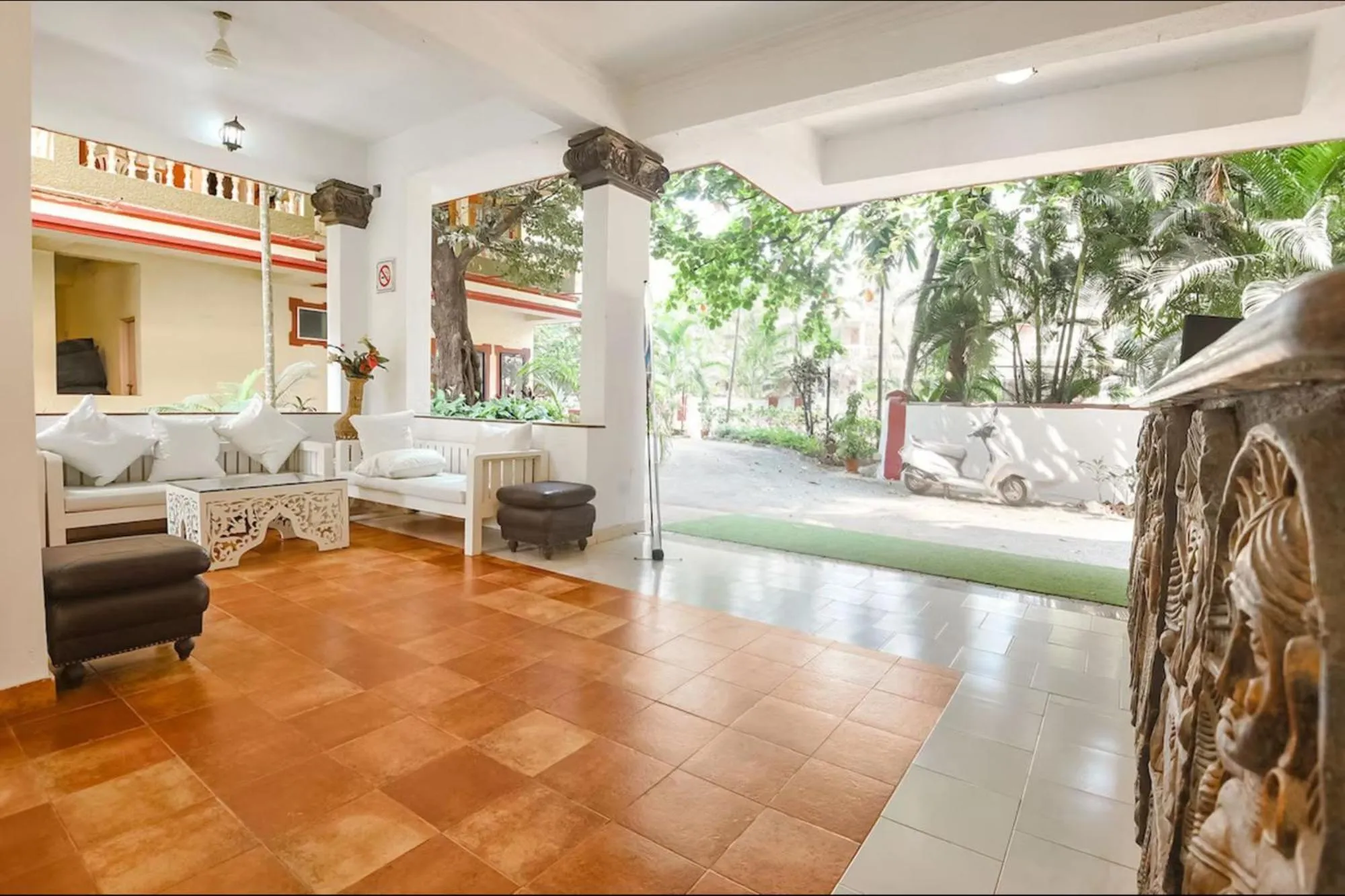 Seating area in FabHotel Prime Emerald Highland - 500M From Candolim Beach