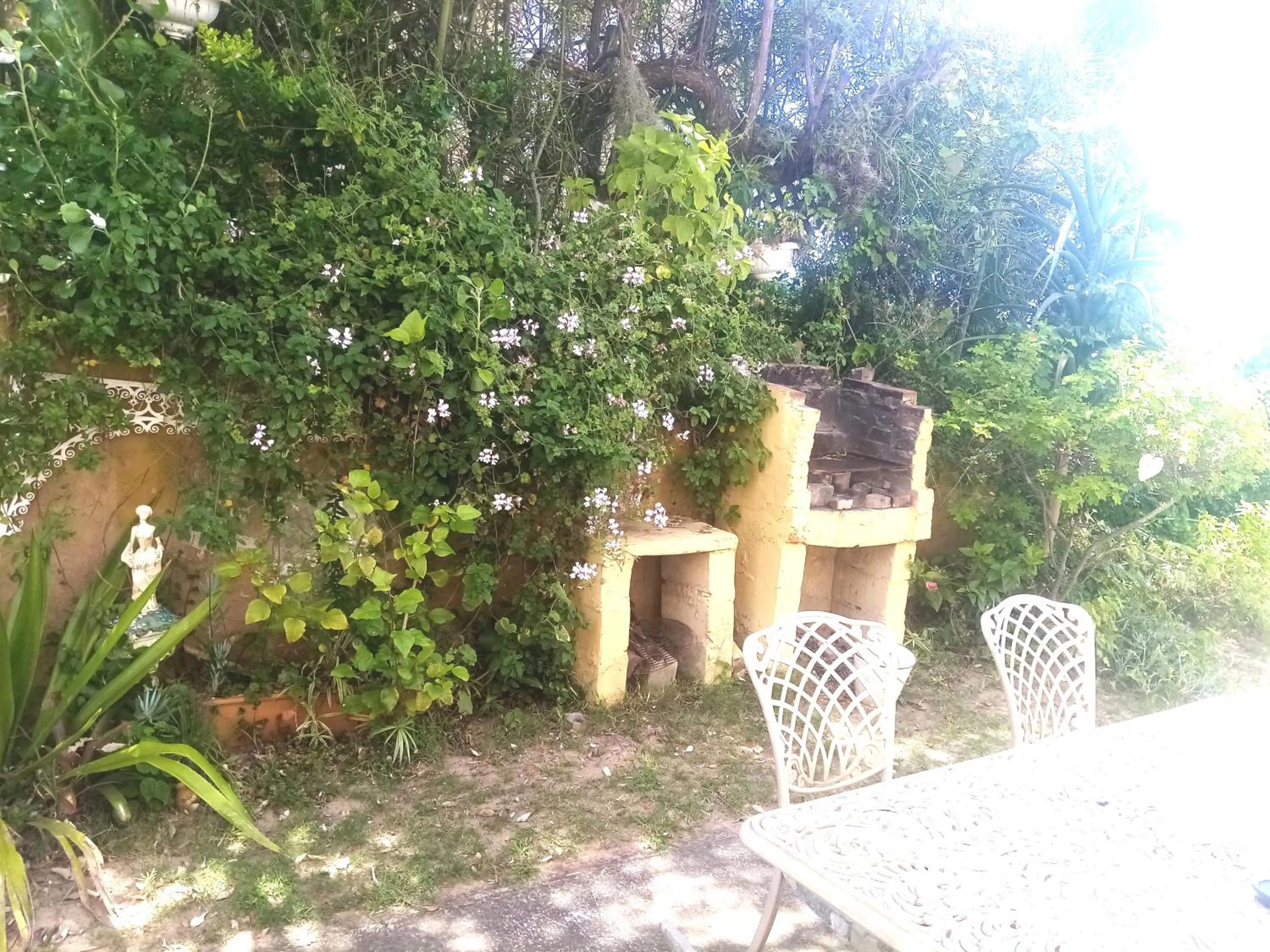BBQ facilities in Sea Valley Villa