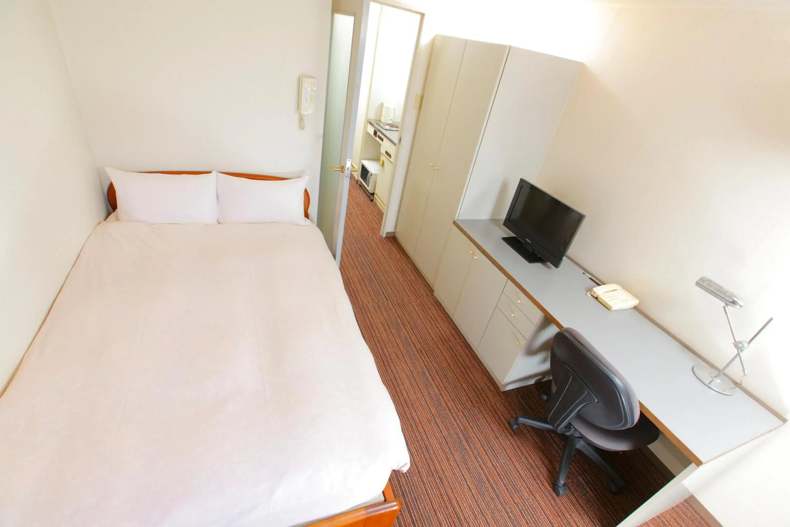 Photo of the whole room, Bed in FLEXSTAY INN Shinurayasu Photo of the whole room, Bed in FLEXSTAY INN Shinurayasu