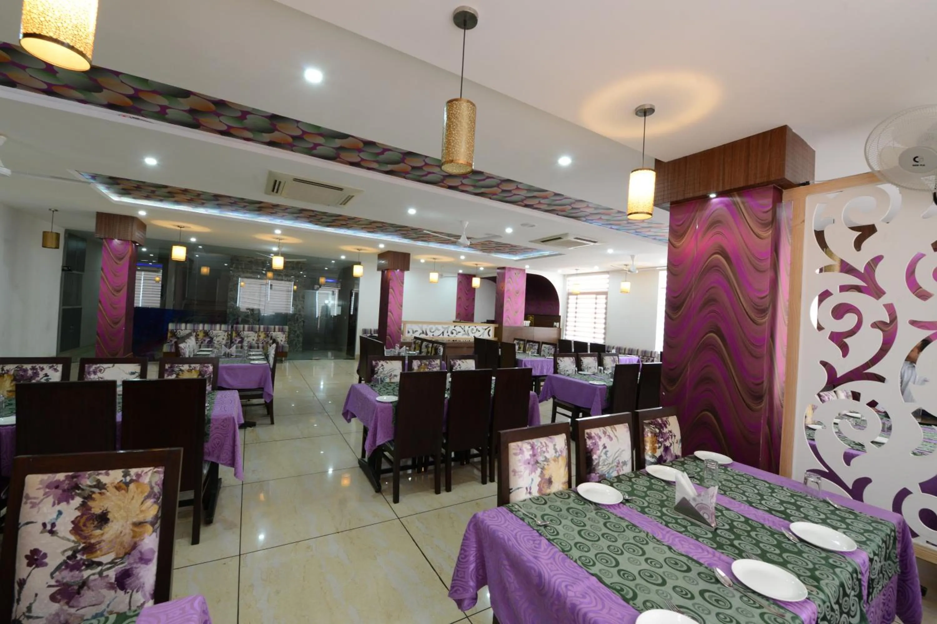 Banquet/Function facilities in Hotel Heeralal