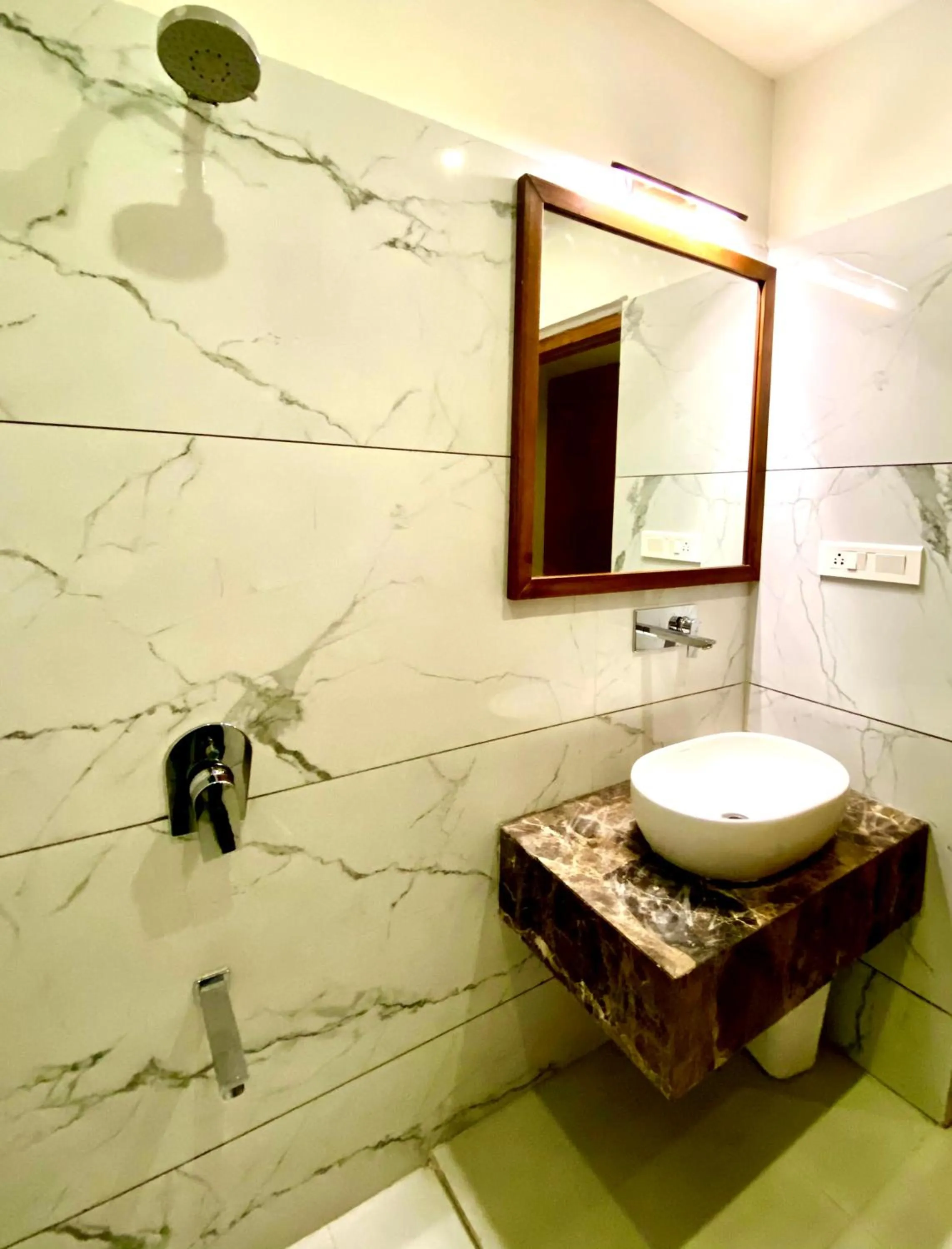 Bathroom in Ranbanka Heritage Resort 1 km from Bhilwara Railway Station