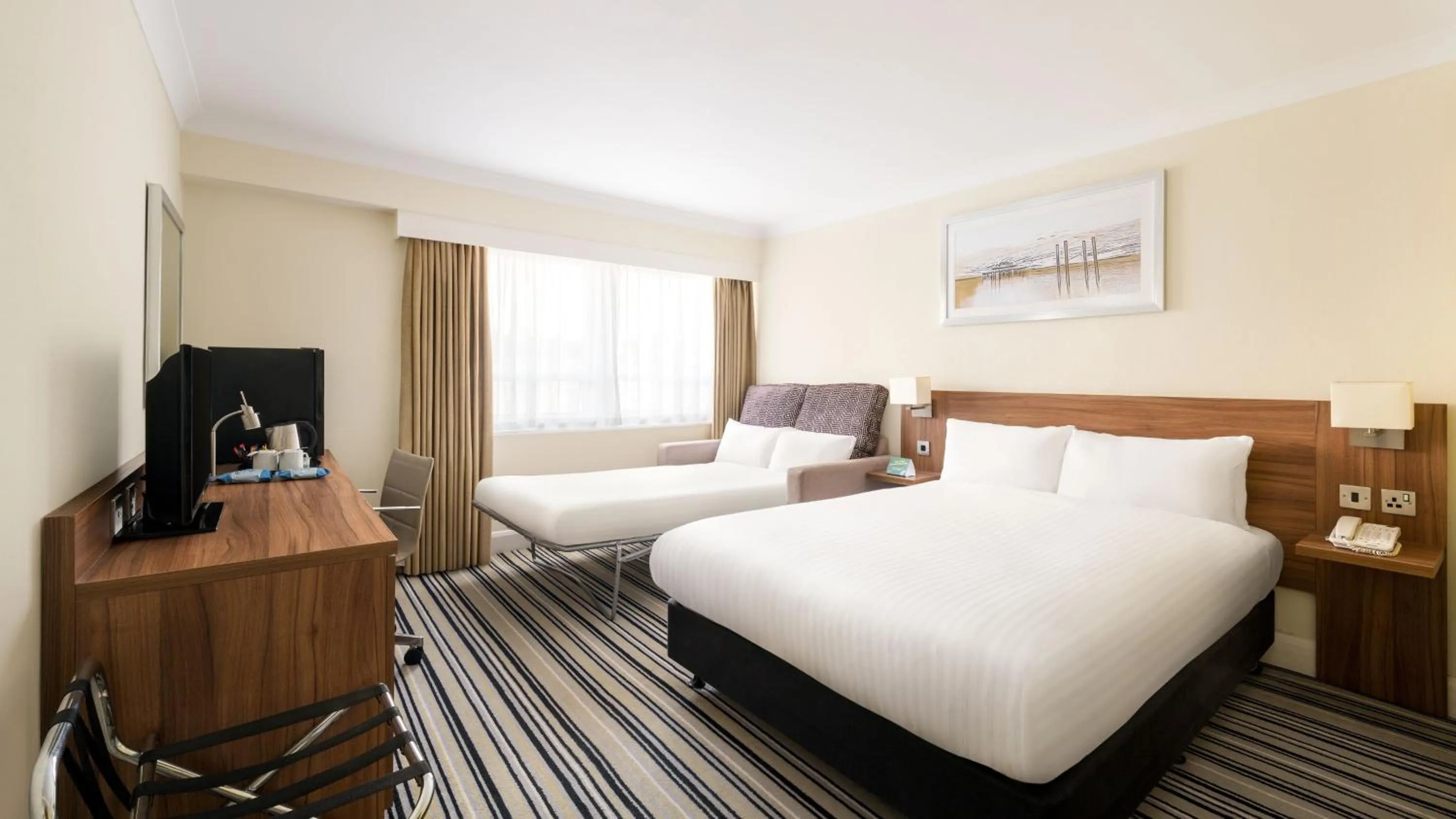 Photo of the whole room, Bed in Holiday Inn Brighton Seafront by IHG