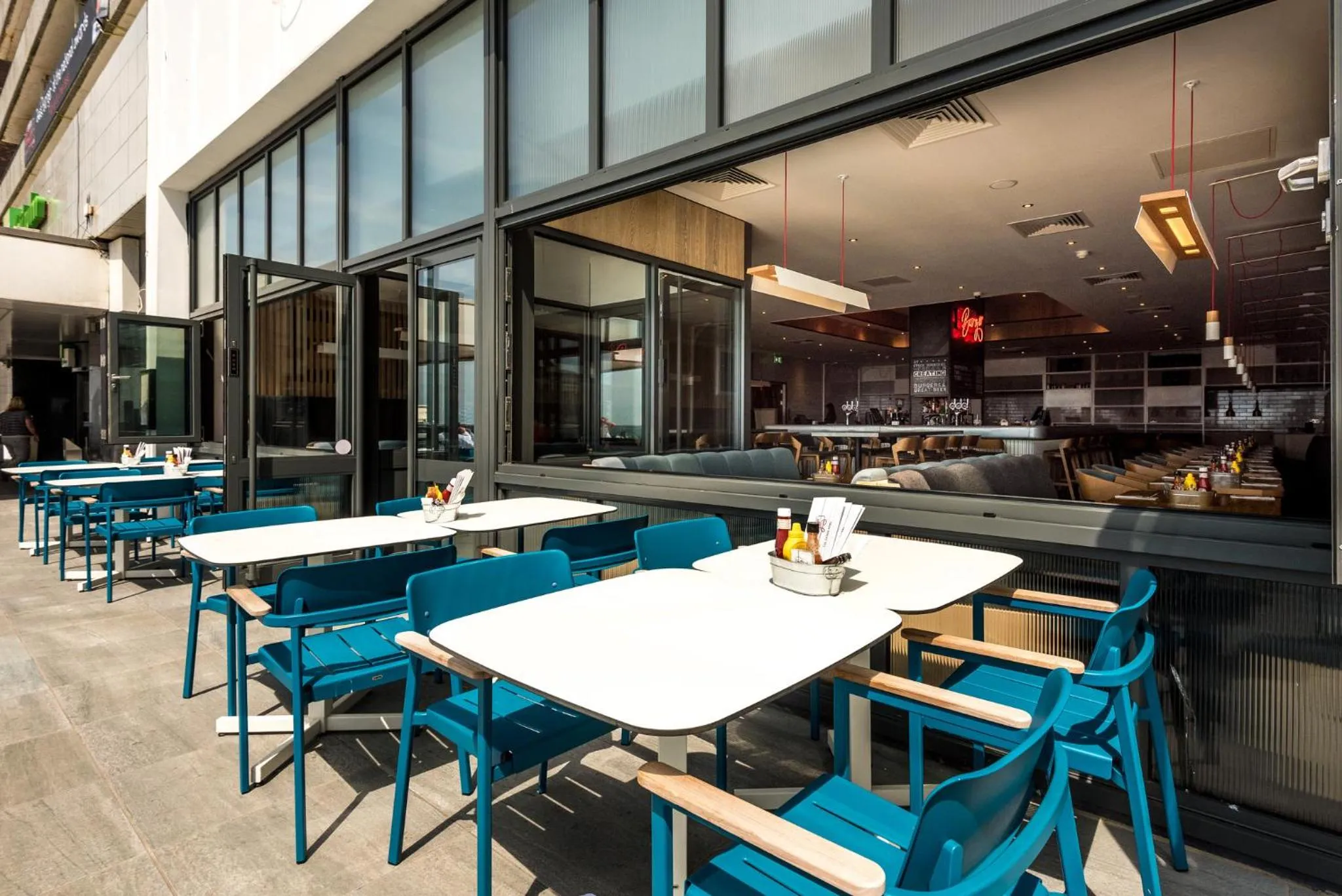 Restaurant/places to eat in Holiday Inn Brighton Seafront by IHG