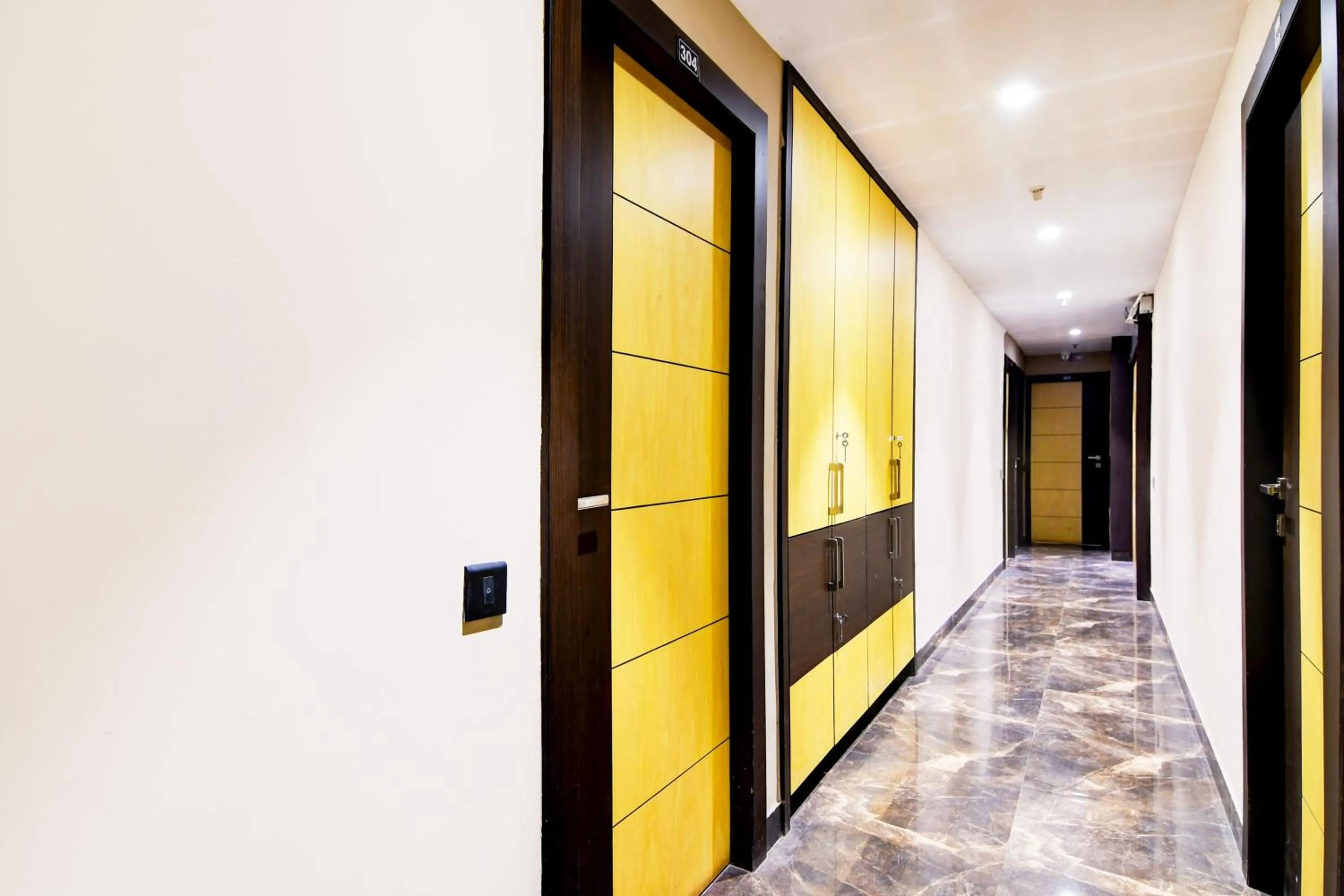 Lobby or reception in Super Townhouse New Town Near DLF