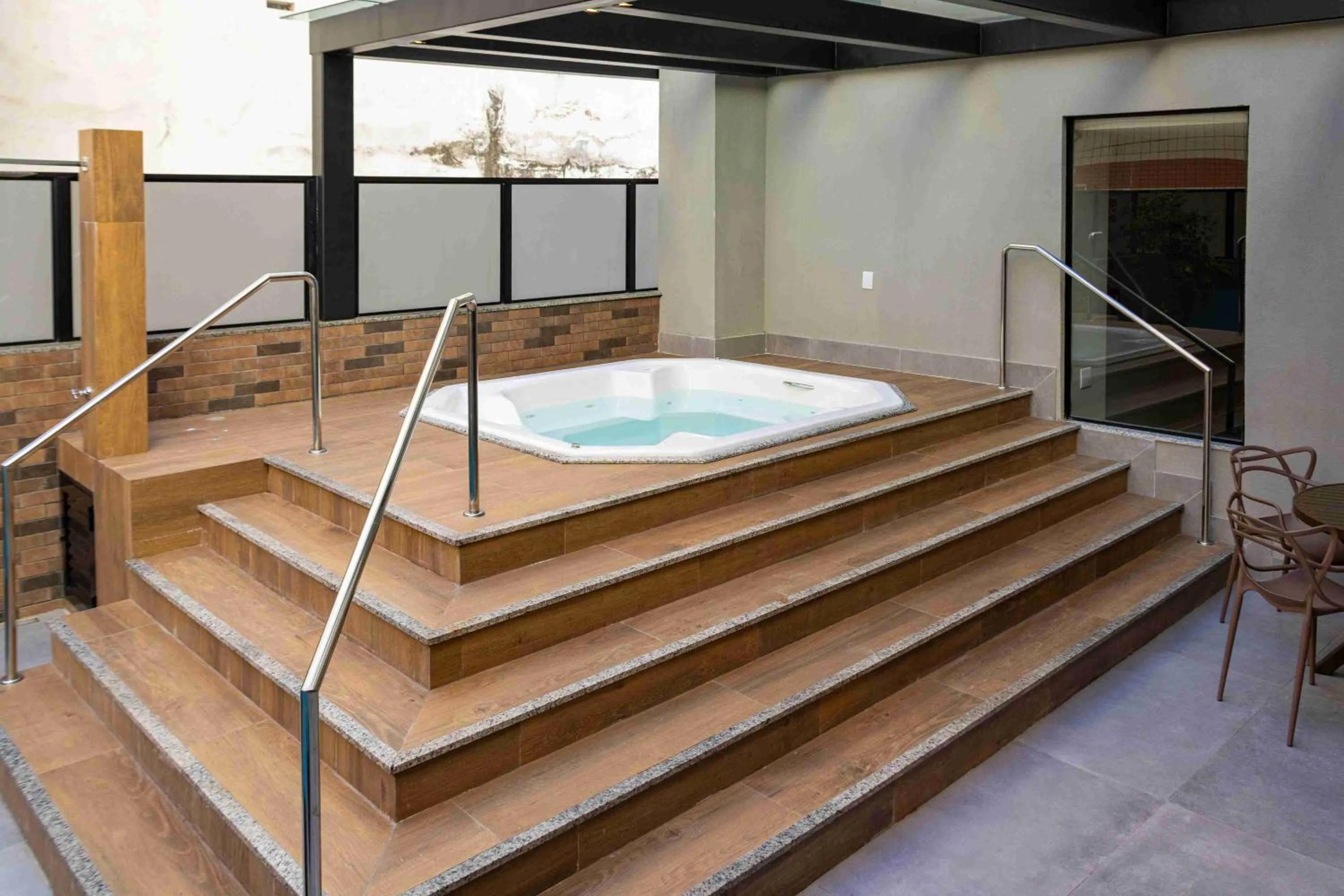 Hot Tub in Life Residence