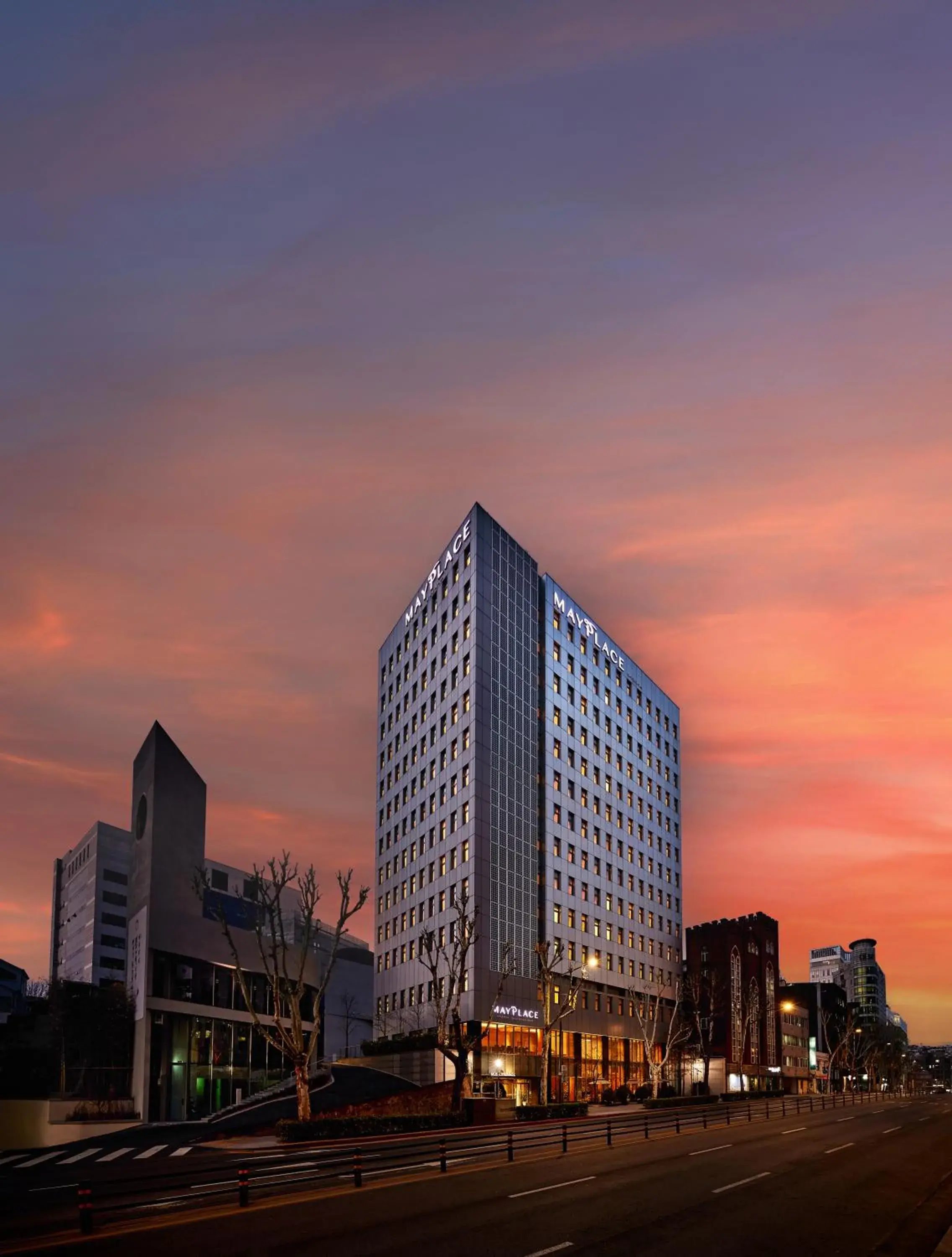 Property building in Mayplace Hotel Property building in Mayplace Hotel