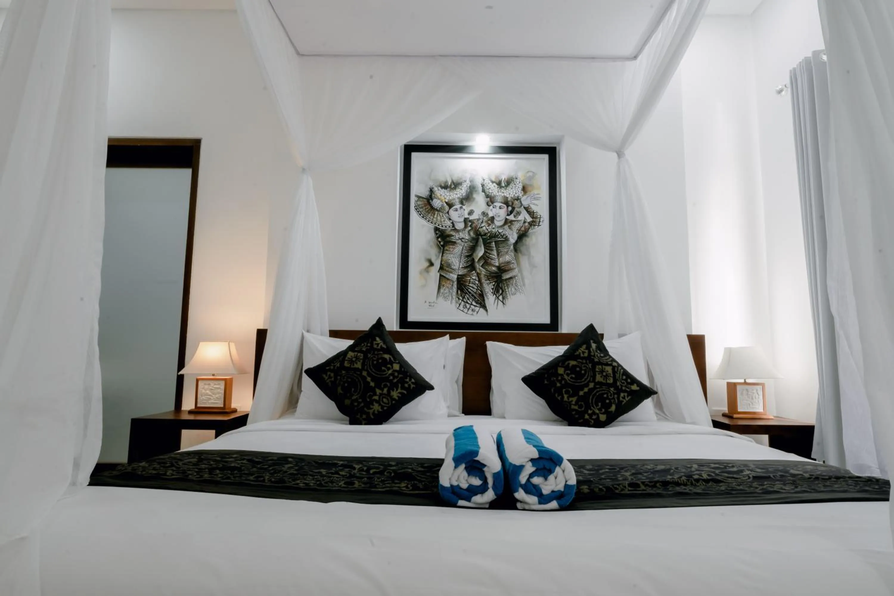 Bed in Namika Villas Ubud