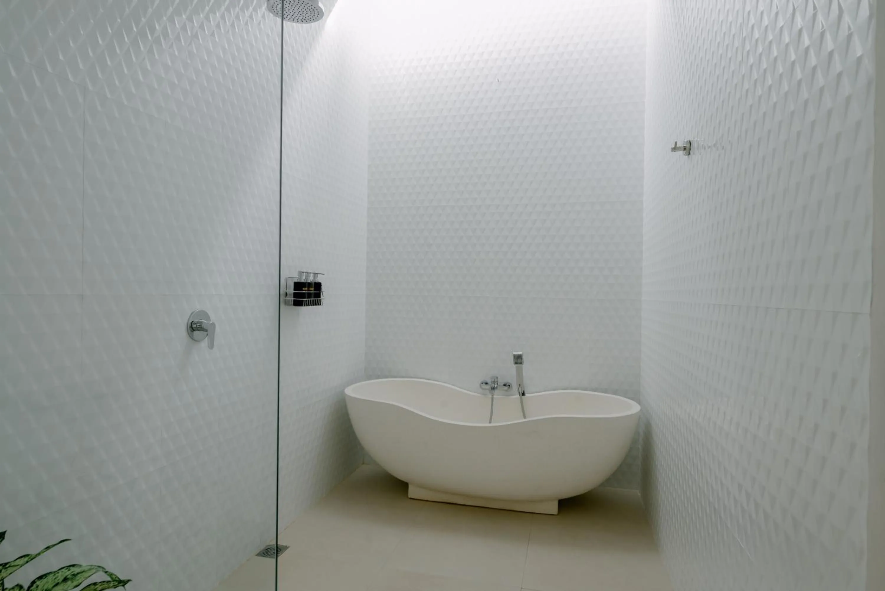 Shower in Namika Villas Ubud