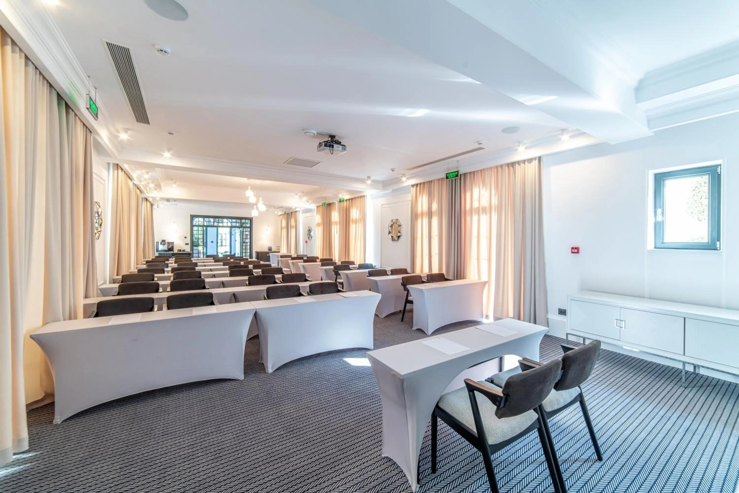 Meeting/conference room in ZET Hotel