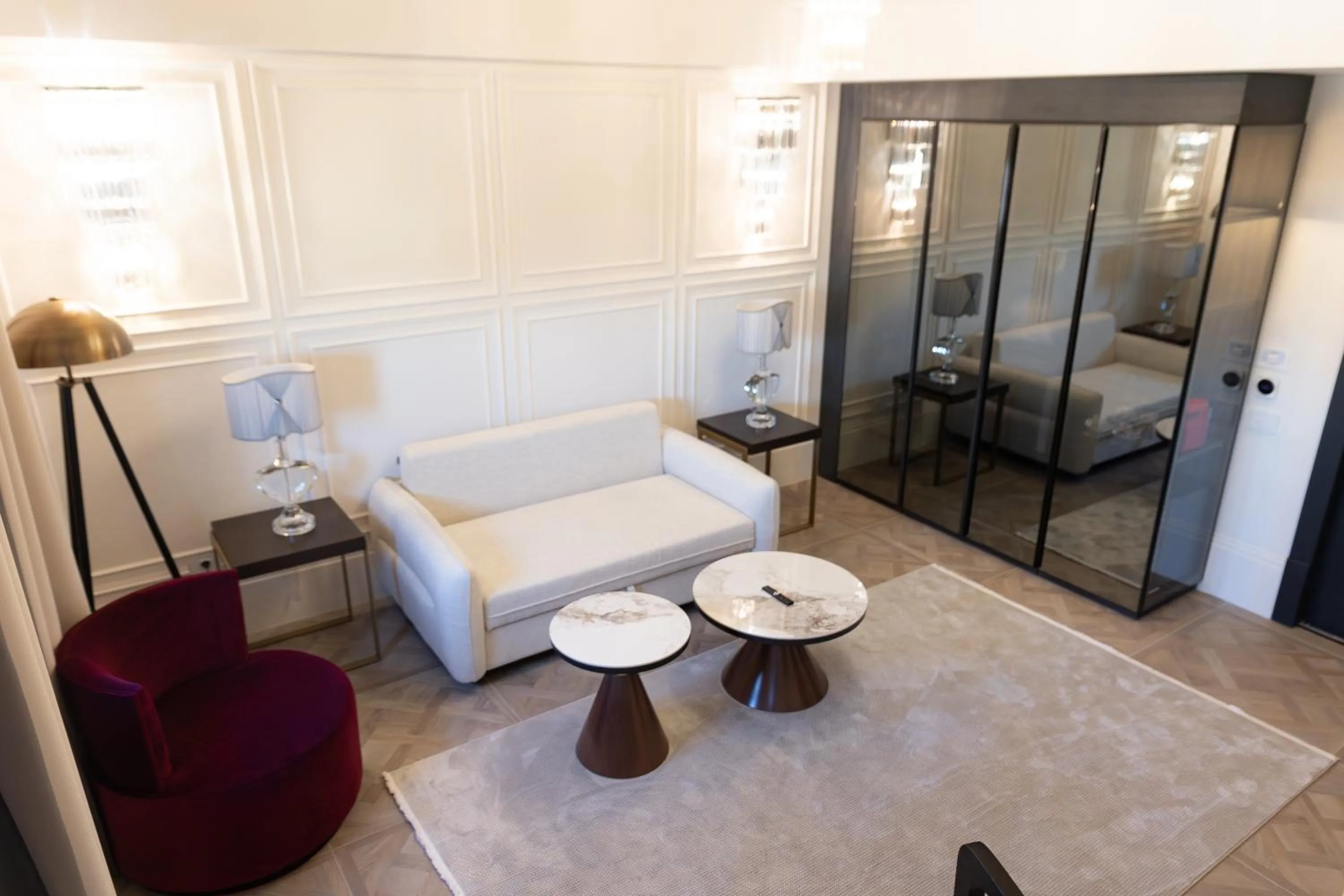 Living room, Bed in ZET Hotel