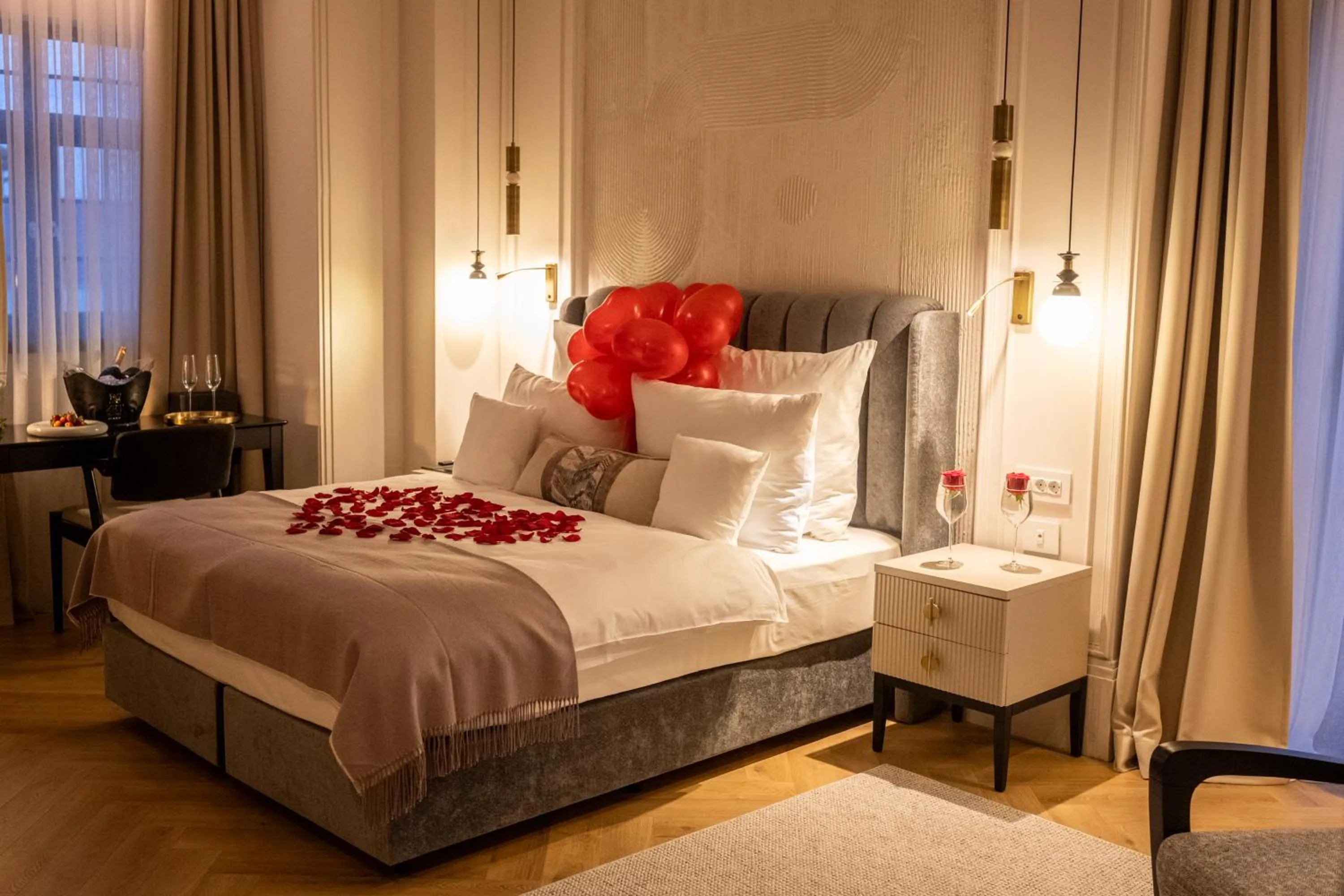 Photo of the whole room, Bed in ZET Hotel