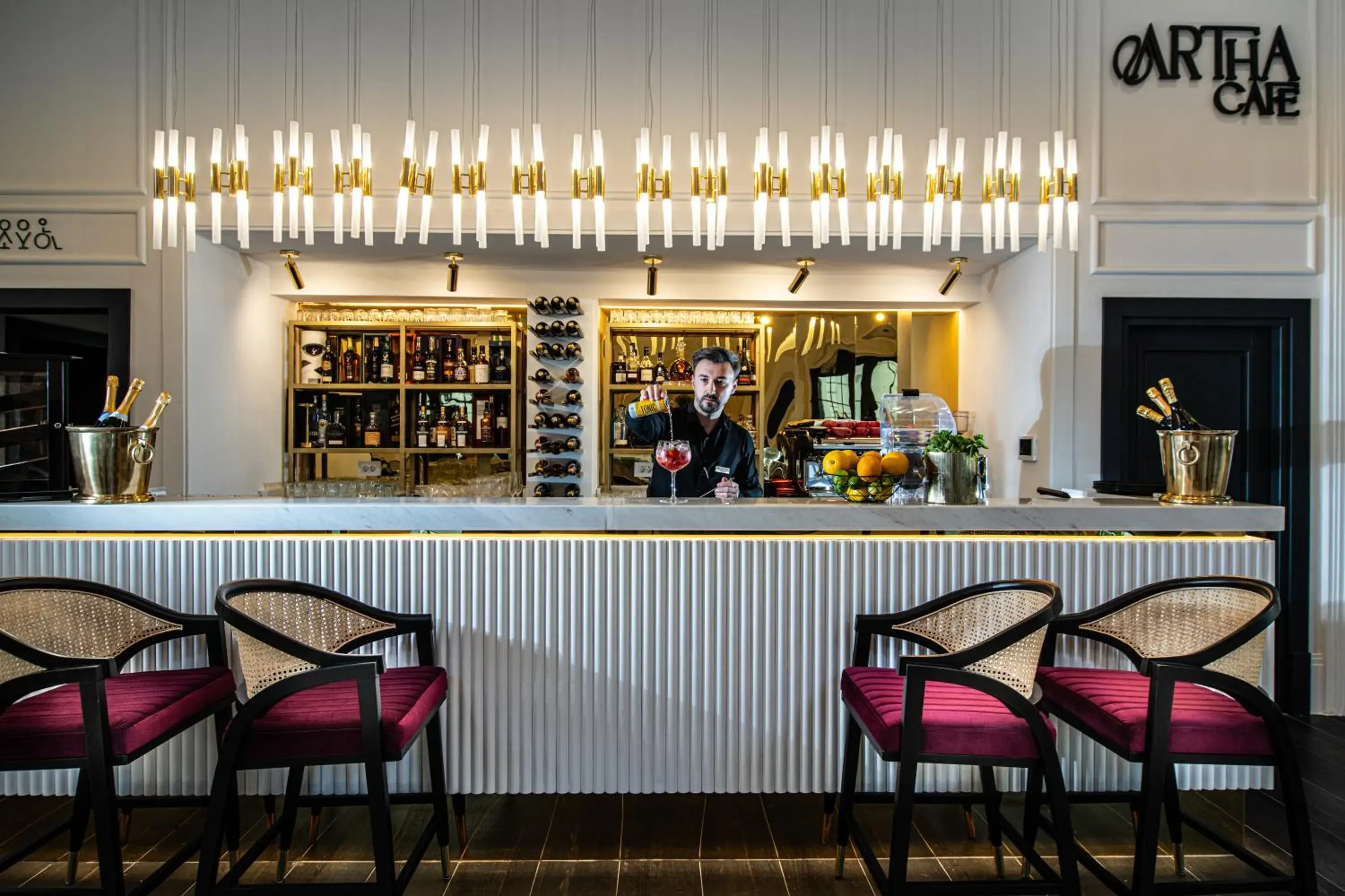 Lounge or bar in ZET Hotel Lounge or bar in ZET Hotel