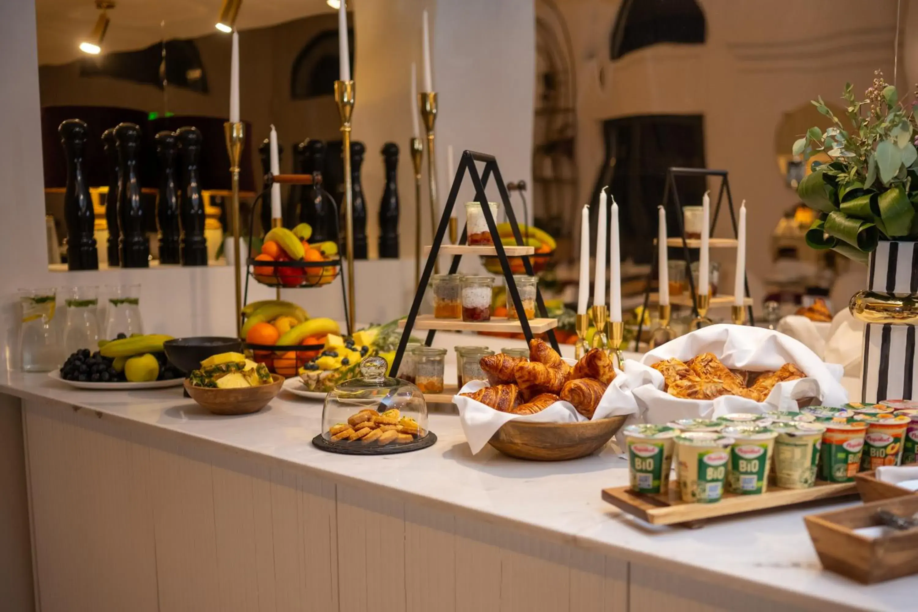 Breakfast in ZET Hotel Breakfast in ZET Hotel