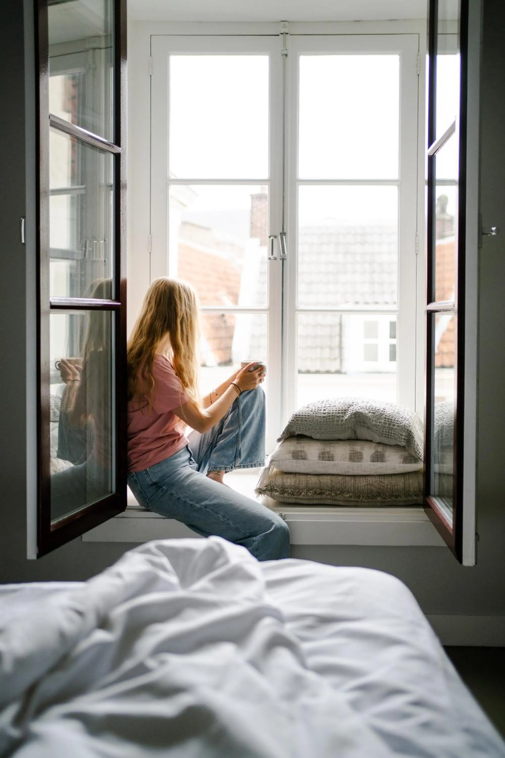 People, Bed in Mother Goose Hotel