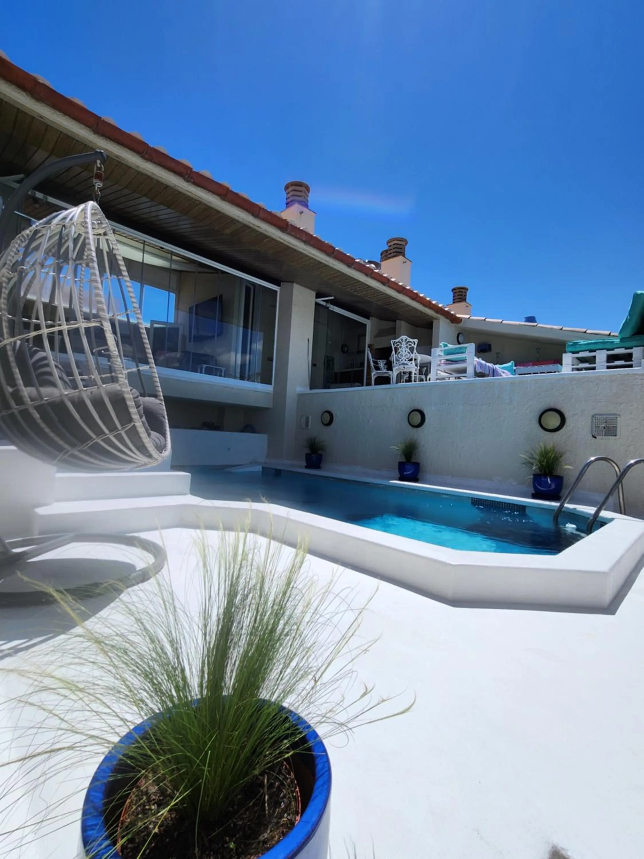 Swimming pool in Solo Atico Guest Suites