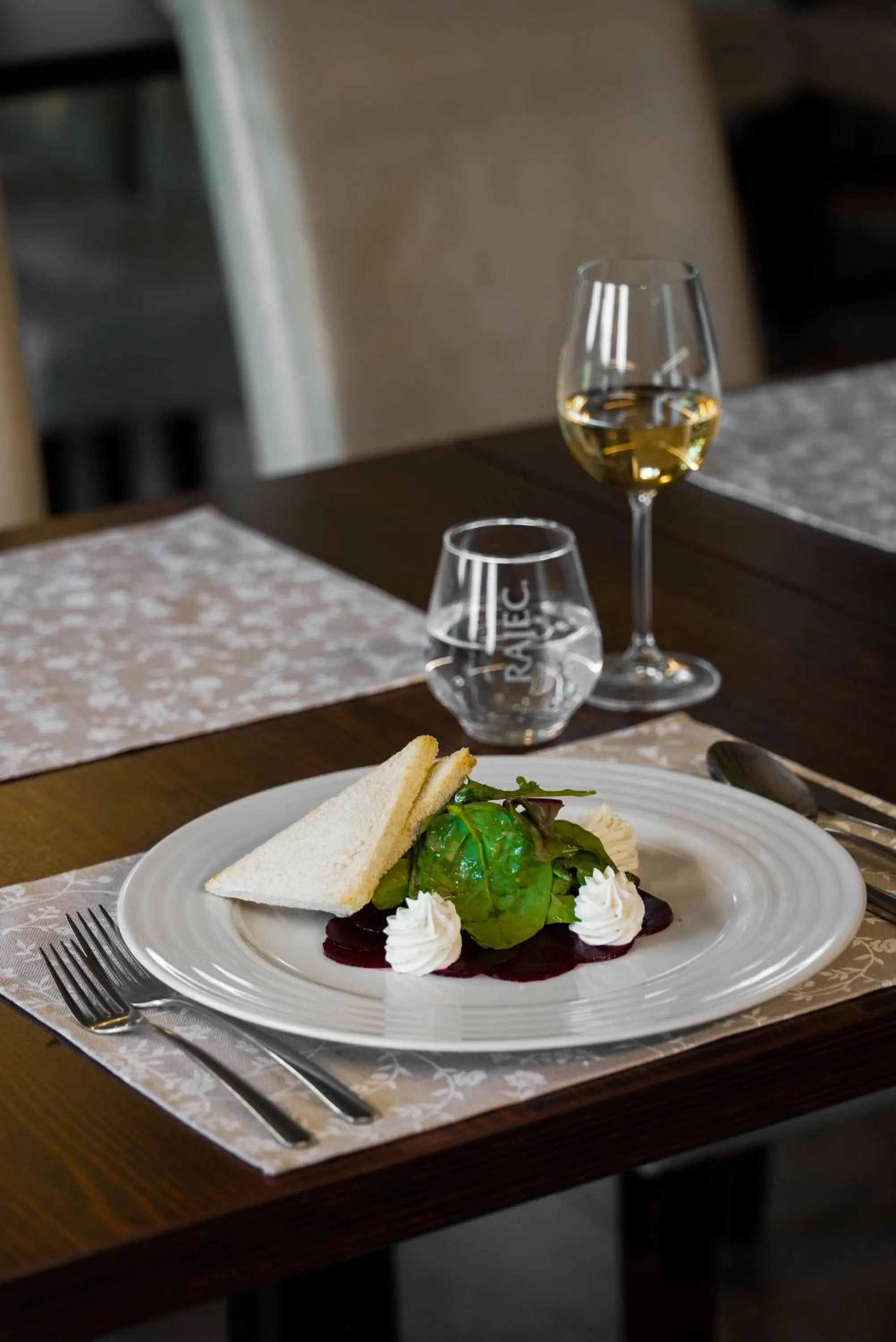 Restaurant/places to eat in Wellness Penzion Life