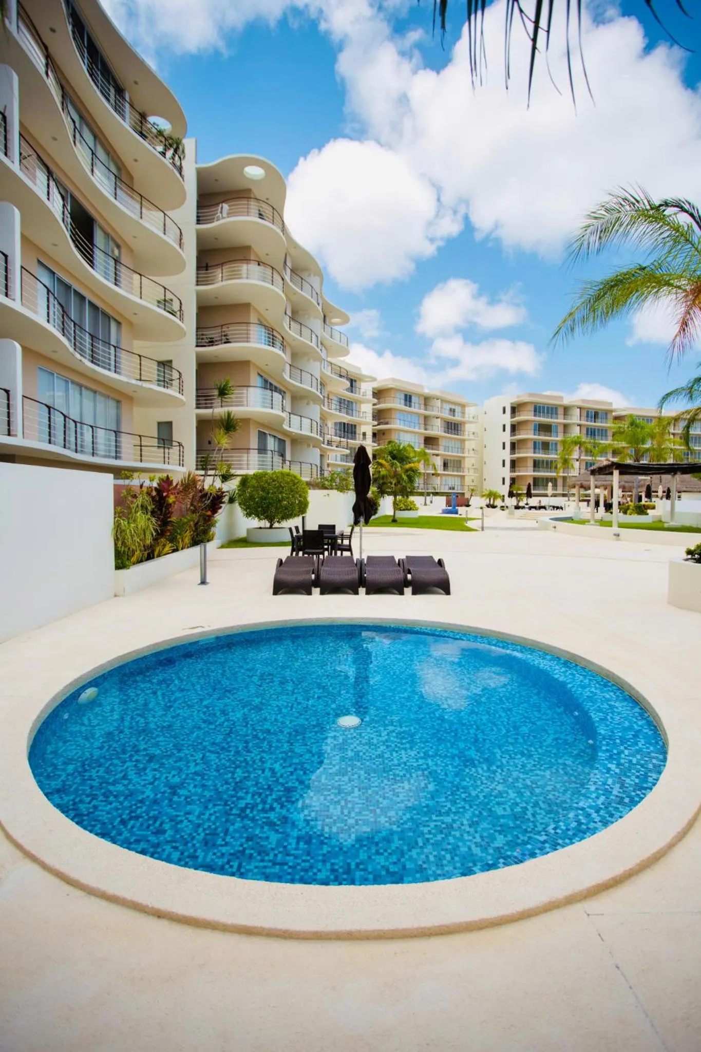 Swimming pool in Deluxe fully furnished 2bd