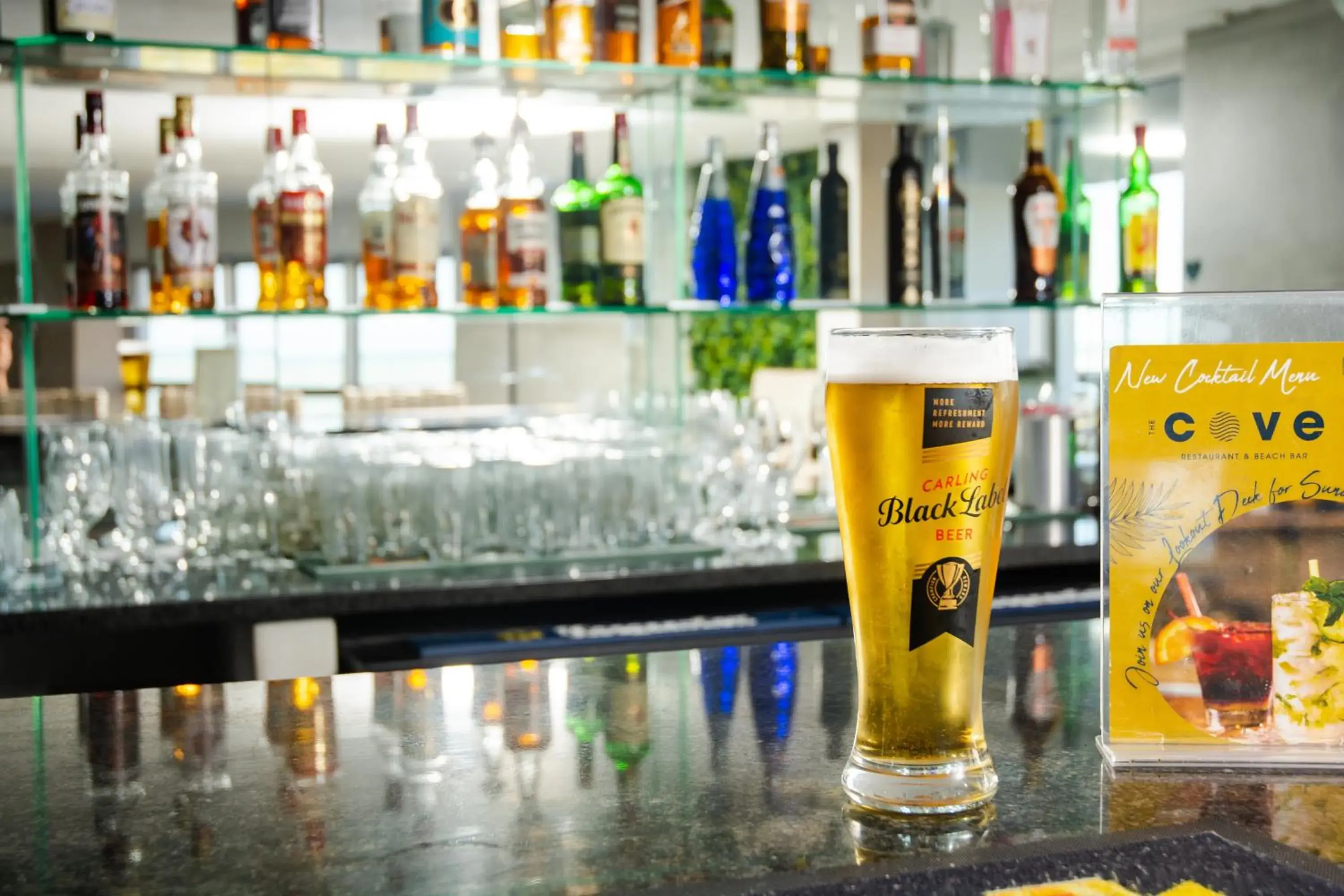 Lounge or bar in Ocean Breeze Hotel Lounge or bar in Ocean Breeze Hotel