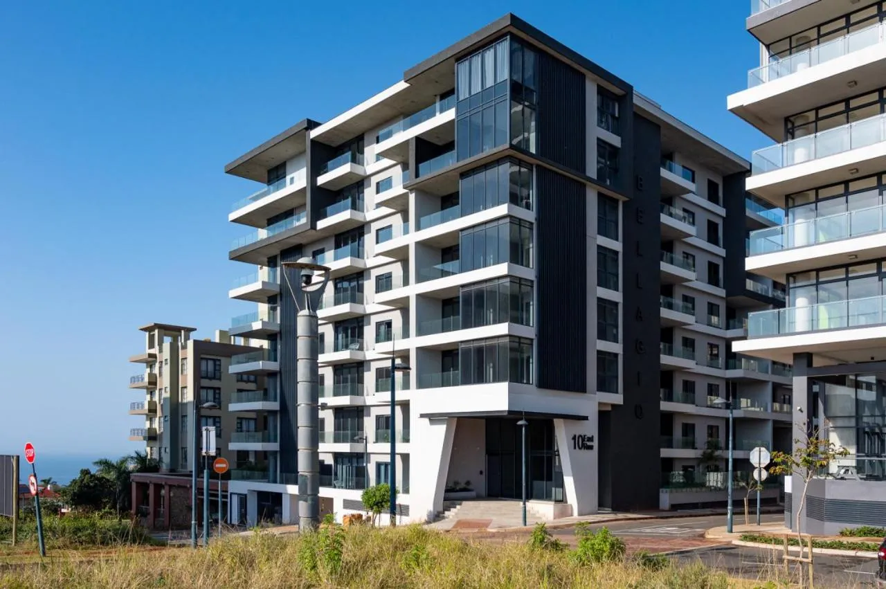 Property building in Luxury Bellagio 304 Two Bed with Inverter
