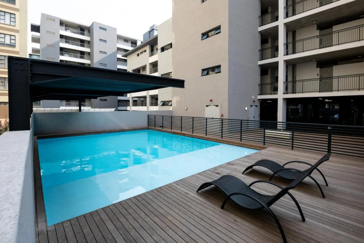 Swimming pool in Luxury Bellagio 304 Two Bed with Inverter