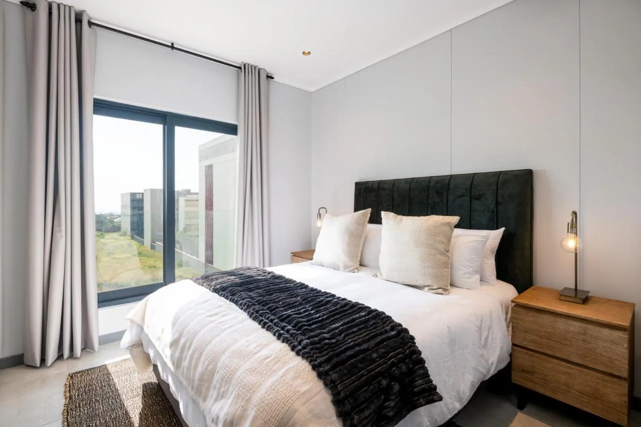 Bedroom, Bed in Luxury Bellagio 304 Two Bed with Inverter