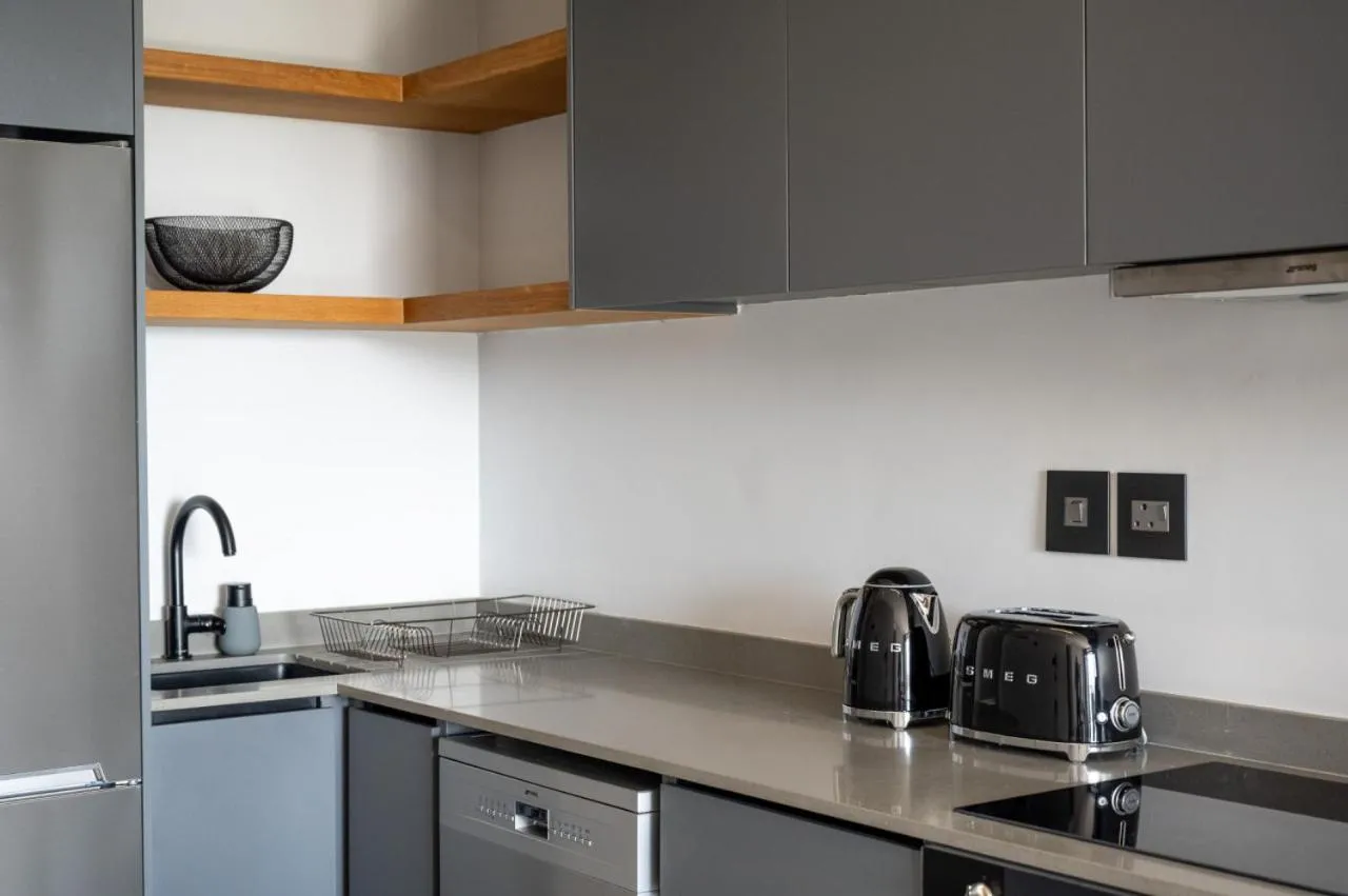 Kitchen or kitchenette in Luxury Bellagio 304 Two Bed with Inverter