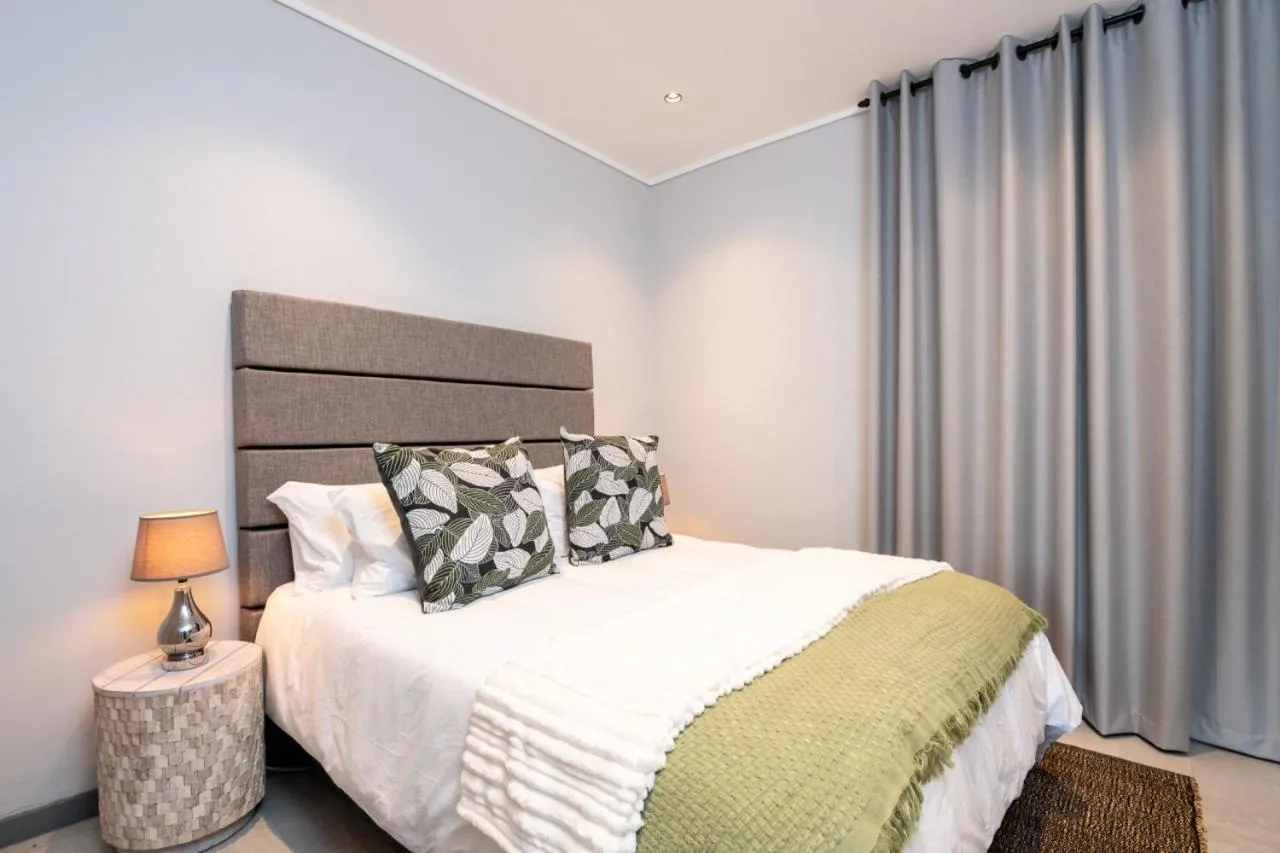 Bedroom, Bed in Luxury Bellagio 304 Two Bed with Inverter