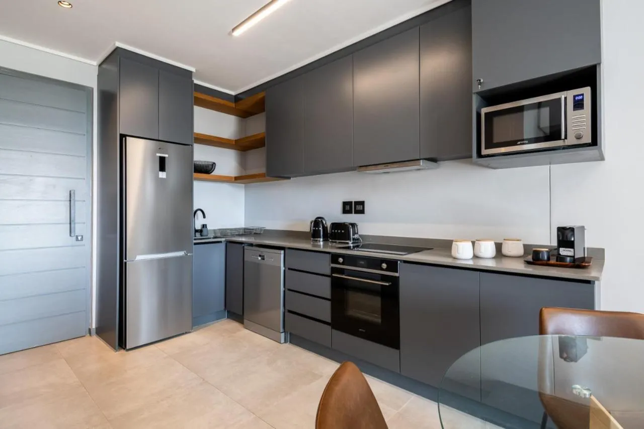 Kitchen or kitchenette in Luxury Bellagio 304 Two Bed with Inverter