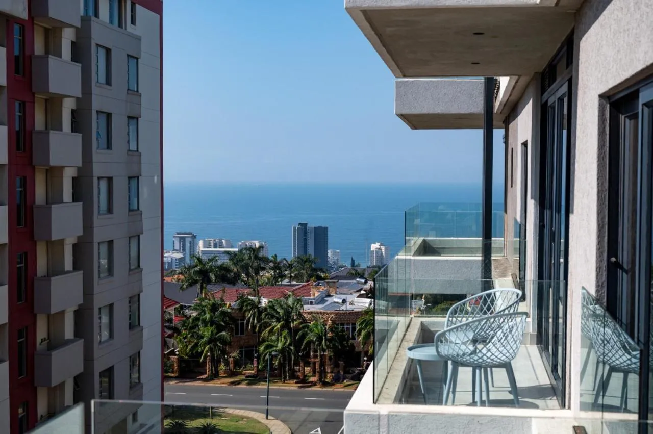 Patio in Luxury Bellagio 304 Two Bed with Inverter