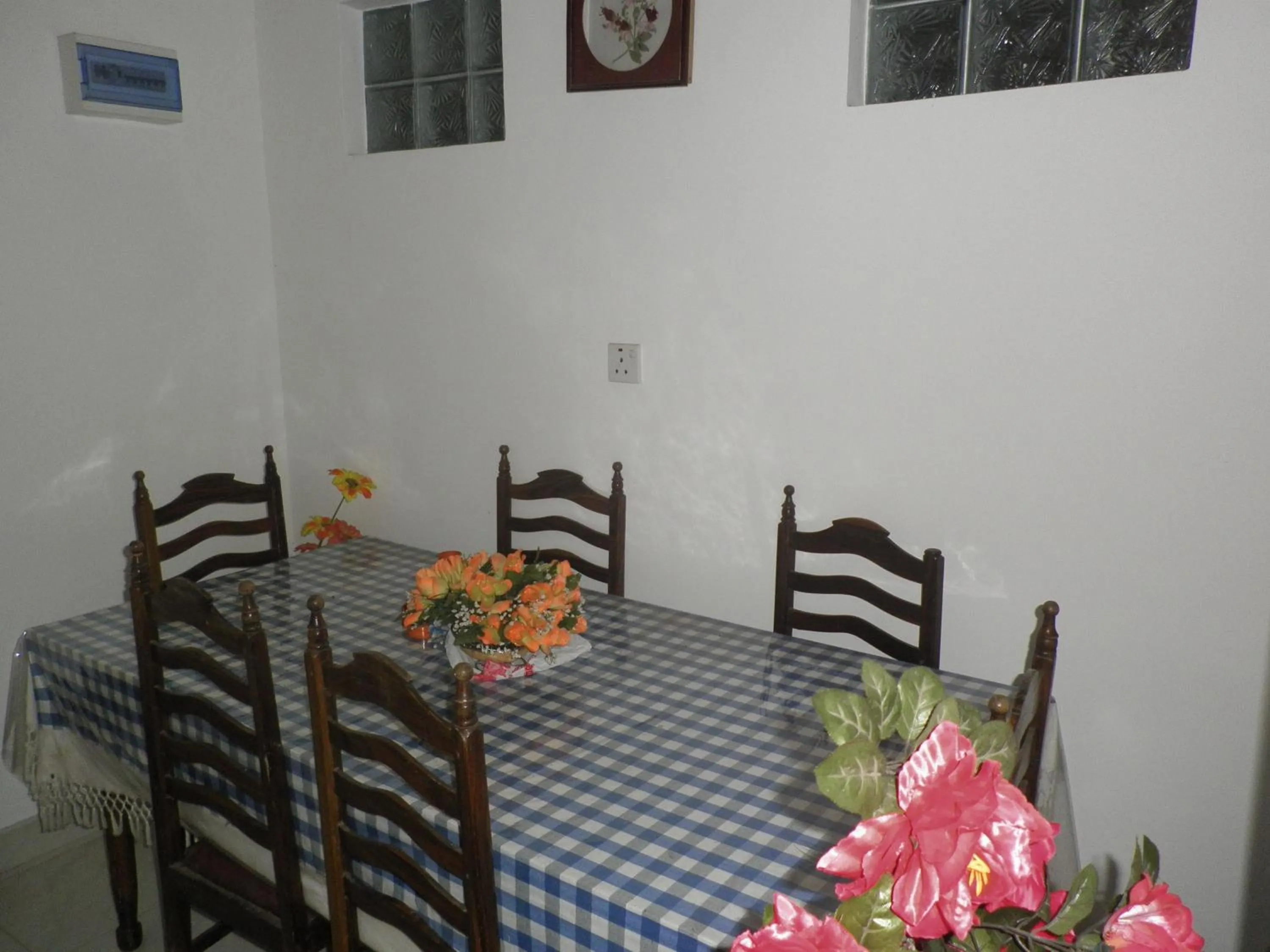 Dining area in McCarthy Guesthouse