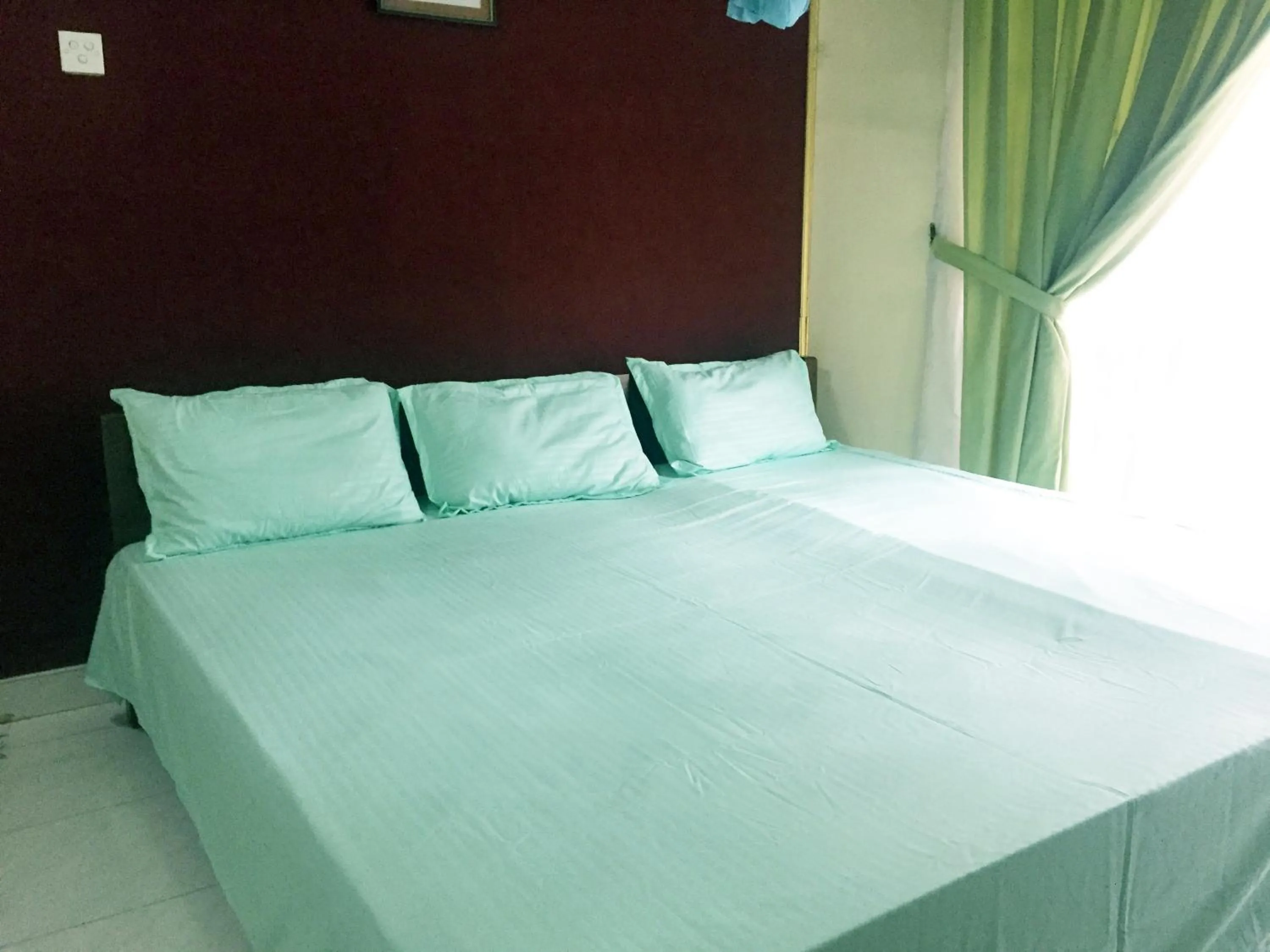 Photo of the whole room, Bed in McCarthy Guesthouse