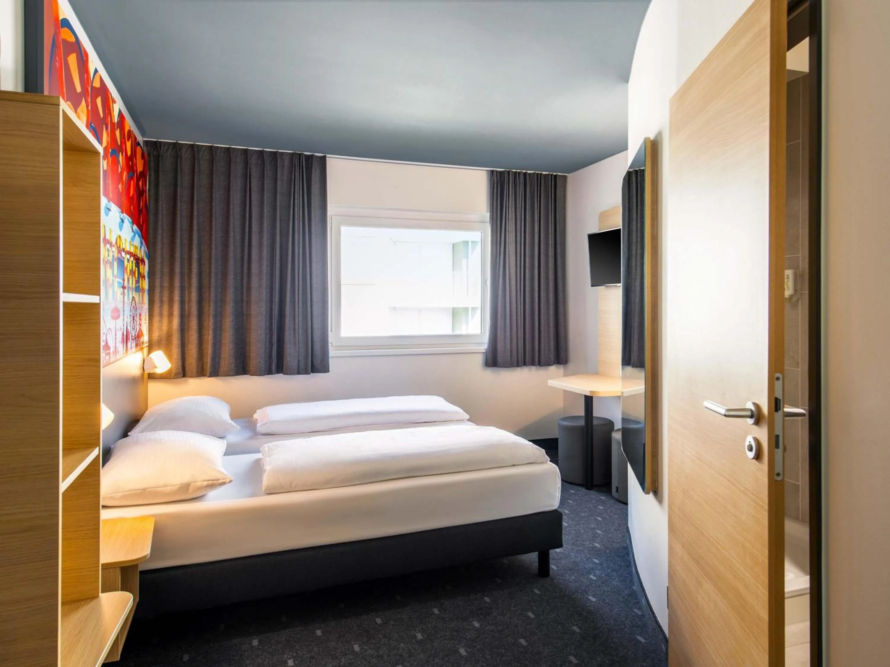 Photo of the whole room, Bed in B&B Hotel München City-West