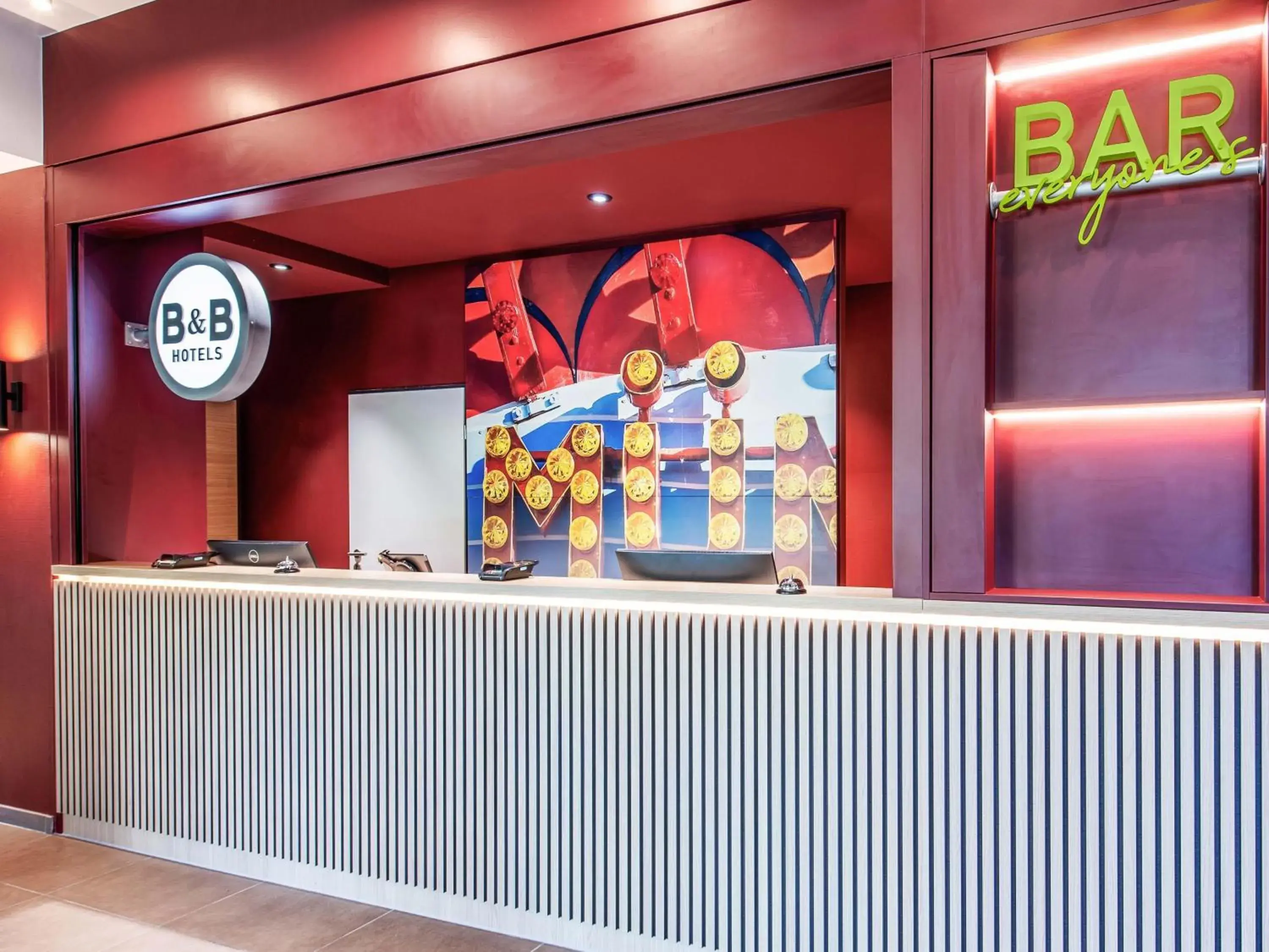 Lobby or reception in B&B Hotel München City-West Lobby or reception in B&B Hotel München City-West